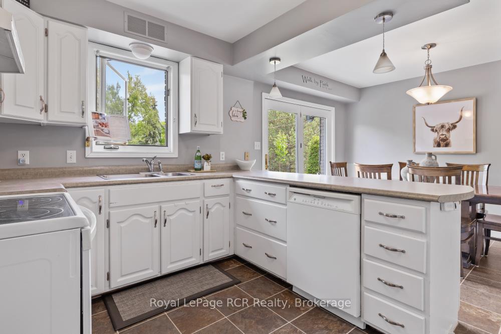 Photo 23 of 78 Mill Street E, Perth East, Milverton — HOMEH