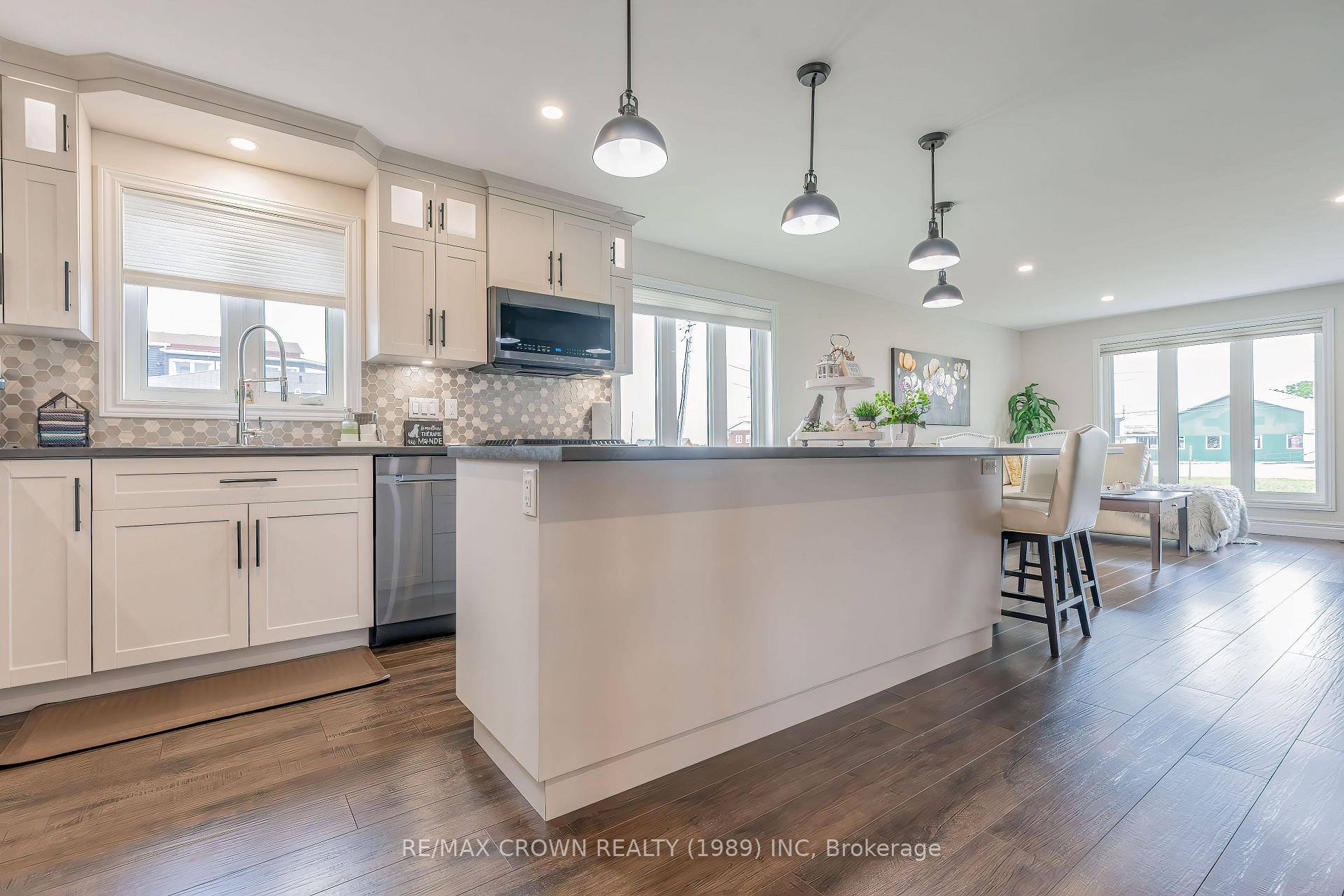 Photo 7 of 11 Lemarier Street, Kapuskasing — HOMEH
