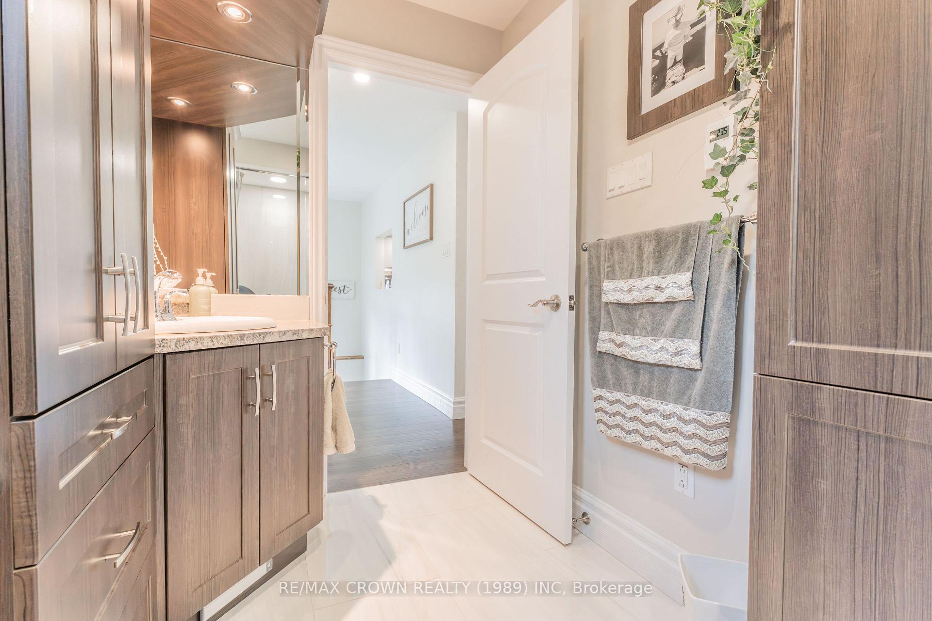 Photo 23 of 11 Lemarier Street, Kapuskasing — HOMEH
