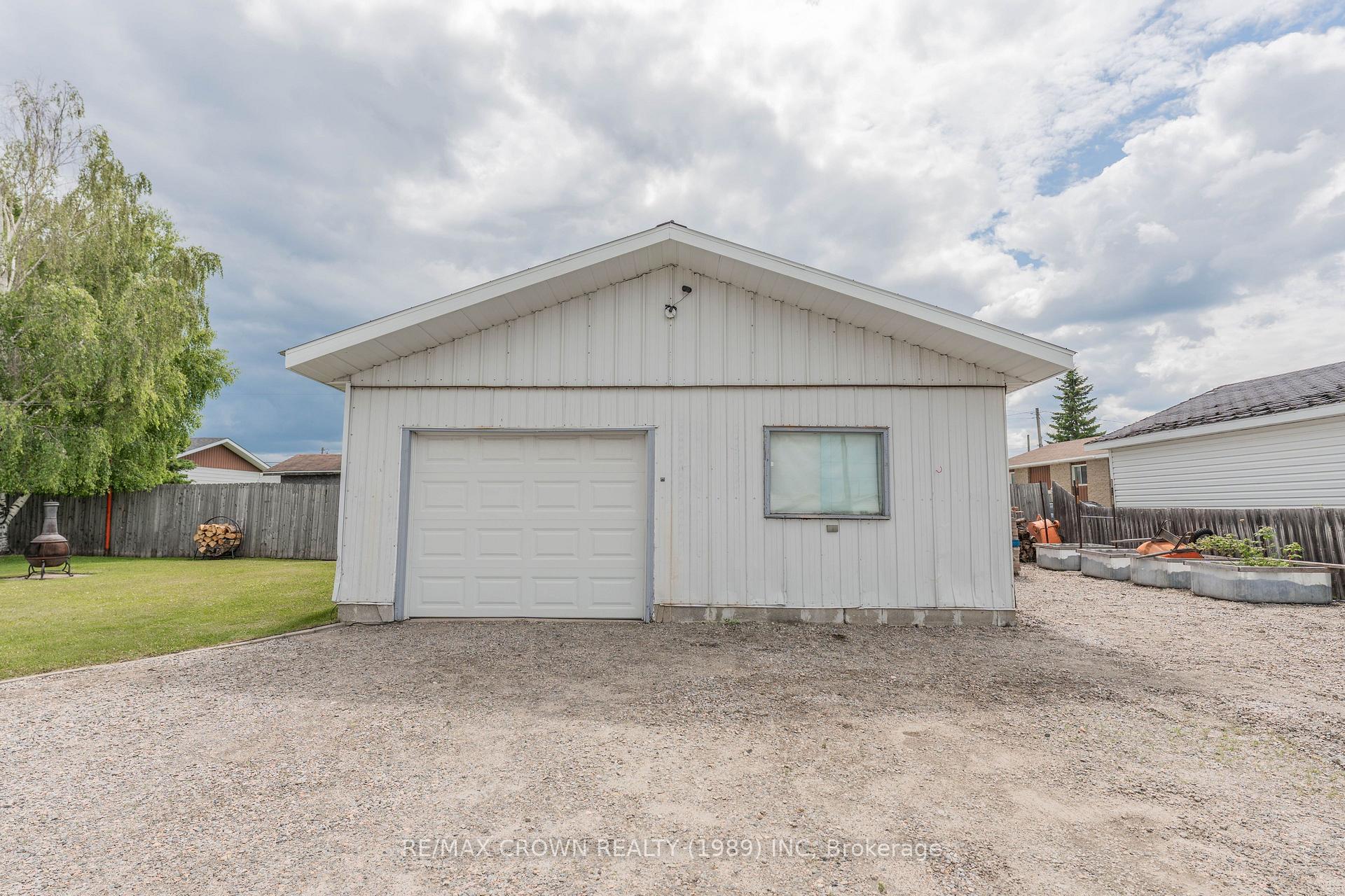 Photo 45 of 11 Lemarier Street, Kapuskasing — HOMEH