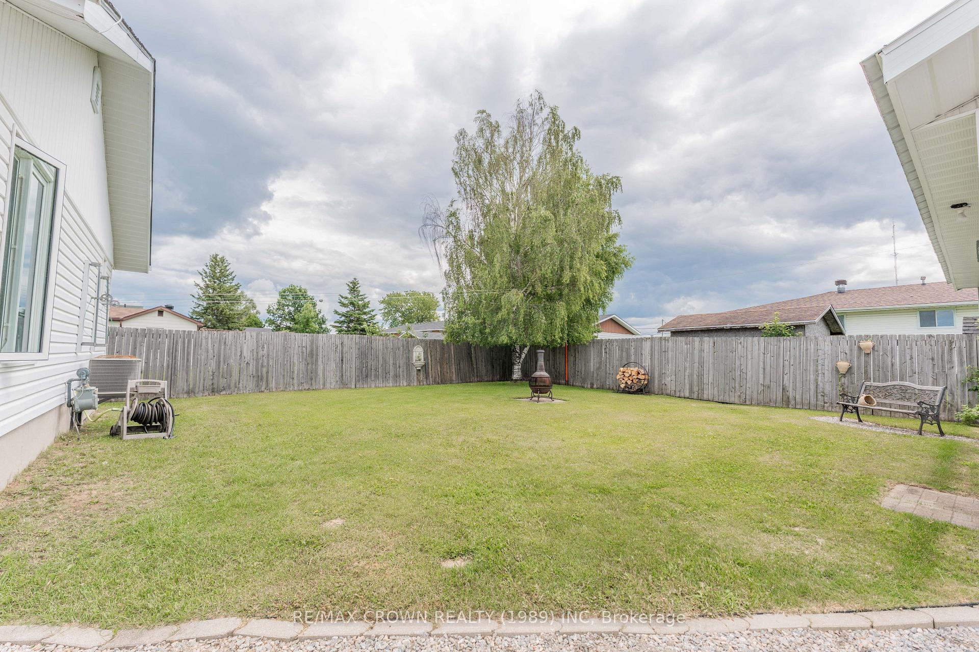 Photo 32 of 11 Lemarier Street, Kapuskasing — HOMEH
