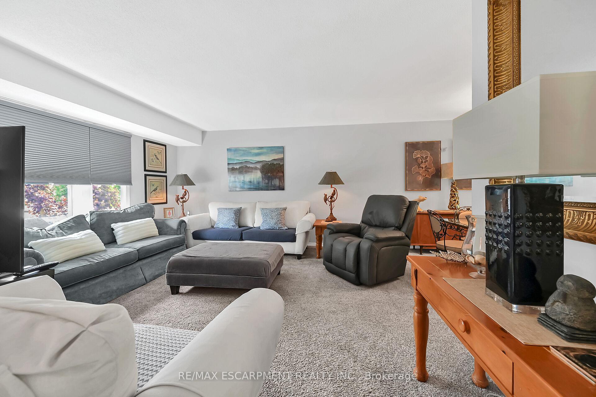 Photo 5 of 229 Williamson Drive, Haldimand — HOMEH