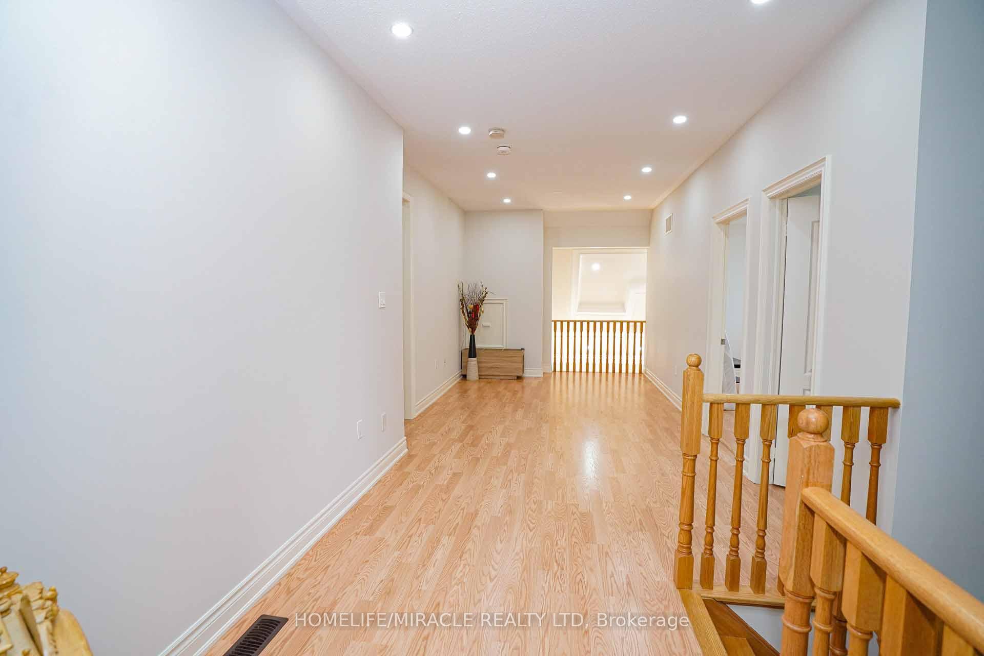 Photo 28 of 6 Belladonna Circle, Brampton, Toronto Gore Rural Estate — HOMEH