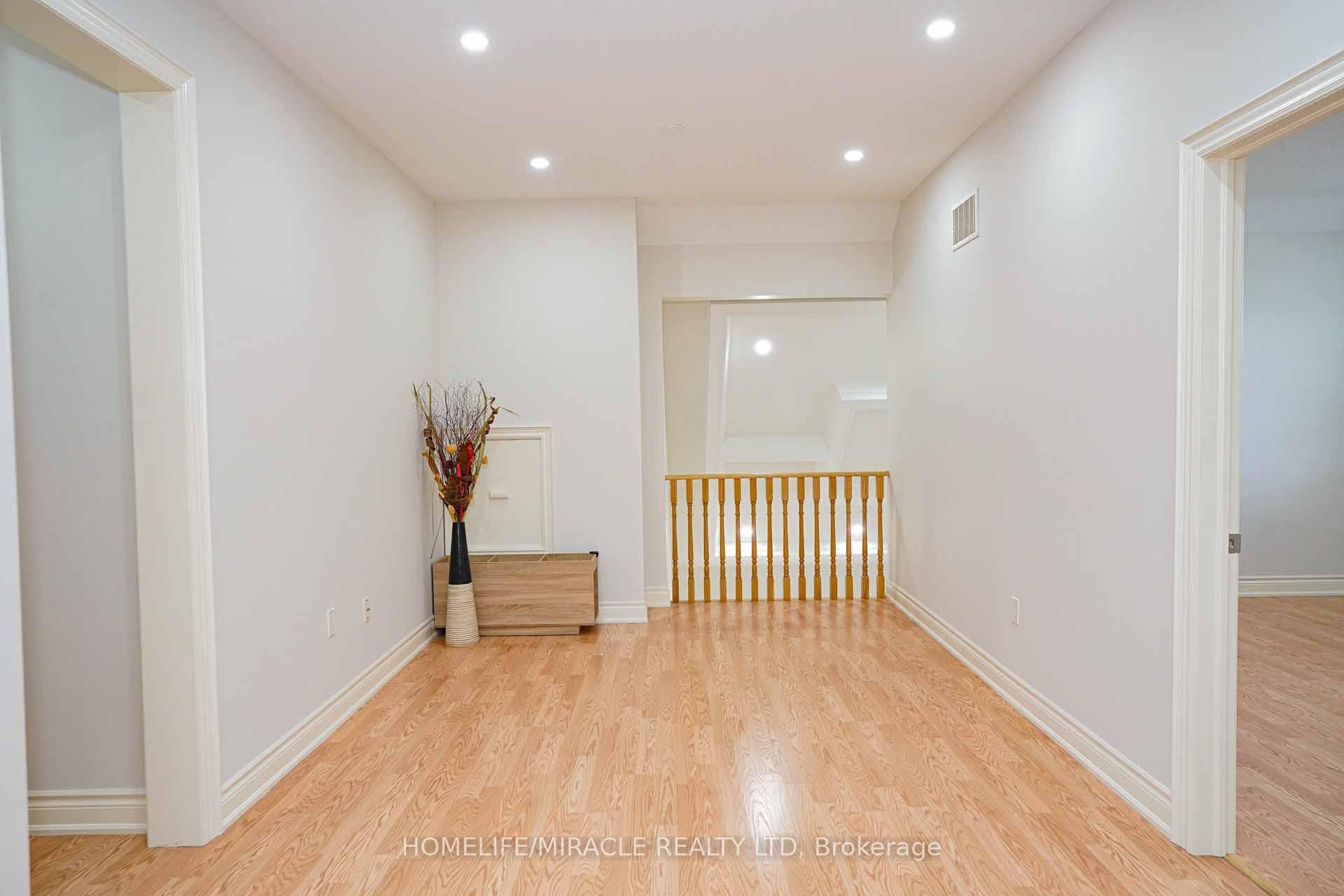 Photo 31 of 6 Belladonna Circle, Brampton, Toronto Gore Rural Estate — HOMEH