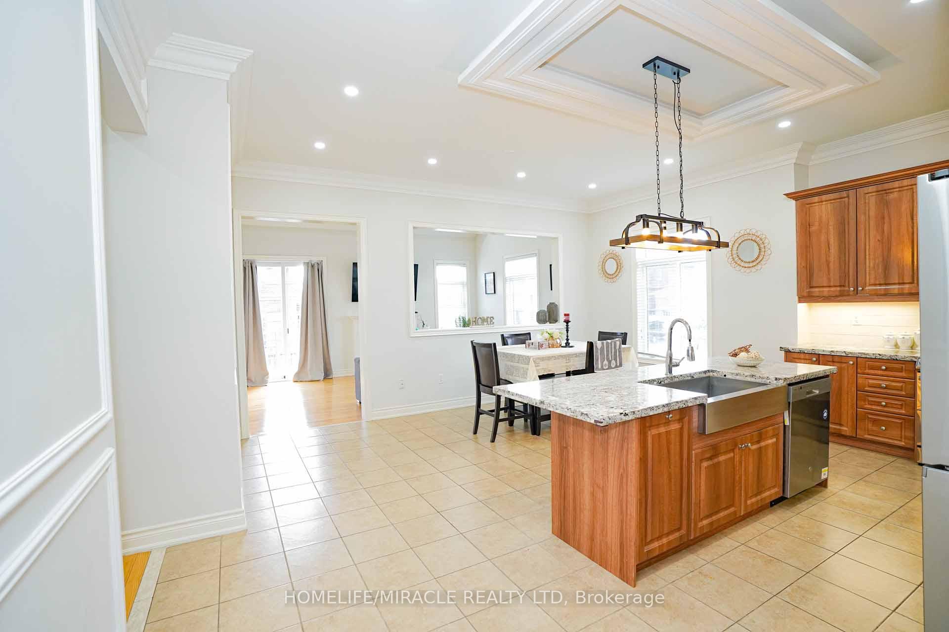Photo 36 of 6 Belladonna Circle, Brampton, Toronto Gore Rural Estate — HOMEH