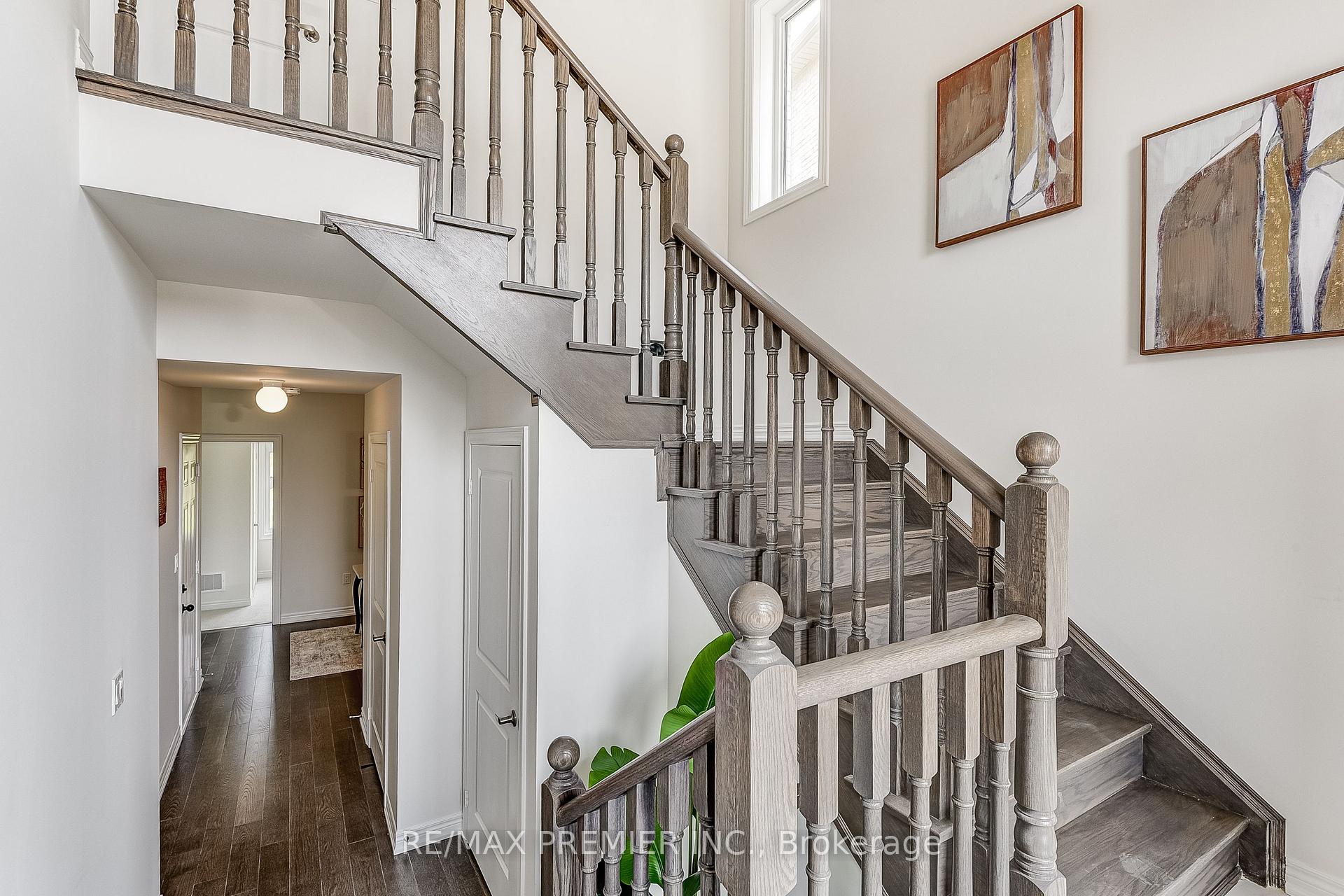 Photo 3 of 1274 Talisman Manor, Pickering, Rural Pickering — HOMEH
