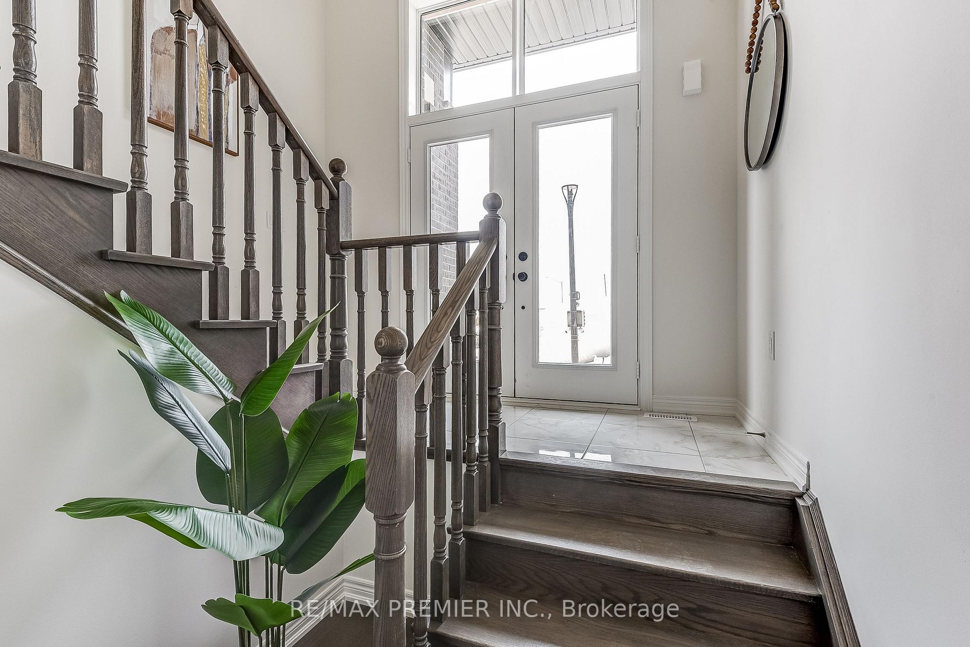 Photo 4 of 1274 Talisman Manor, Pickering, Rural Pickering — HOMEH
