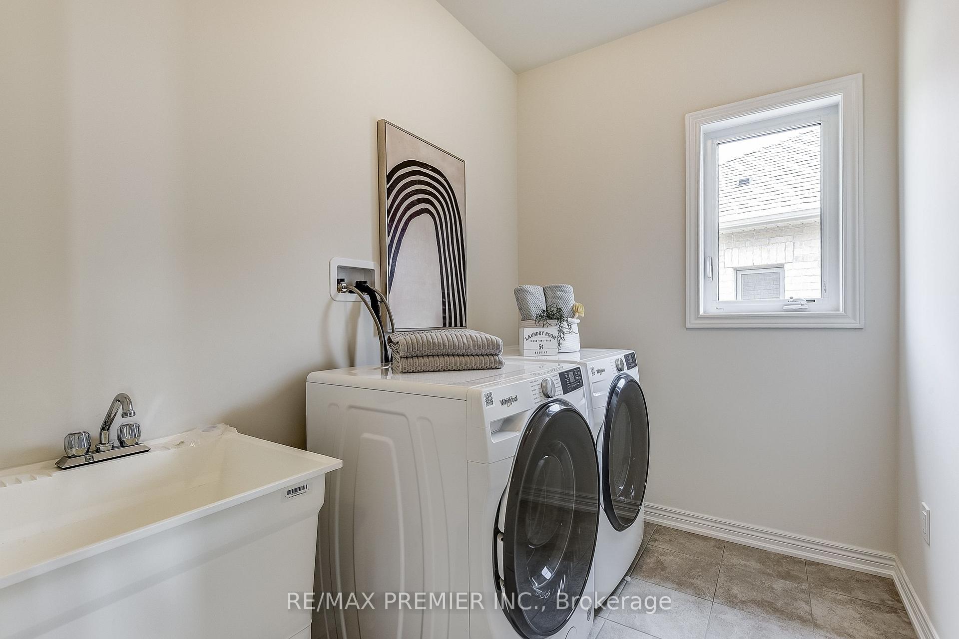 Photo 37 of 1274 Talisman Manor, Pickering, Rural Pickering — HOMEH