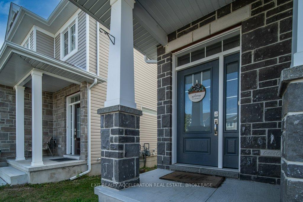 Photo 14 of 1551 Davenport Crescent, Kingston, City Northwest — HOMEH