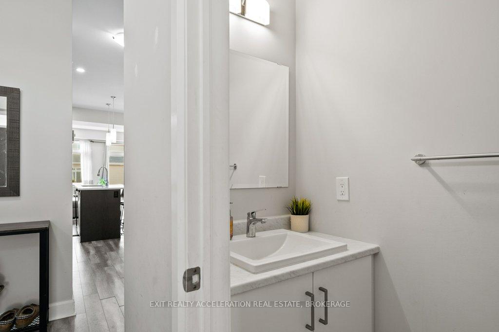 Photo 3 of 1551 Davenport Crescent, Kingston, City Northwest — HOMEH
