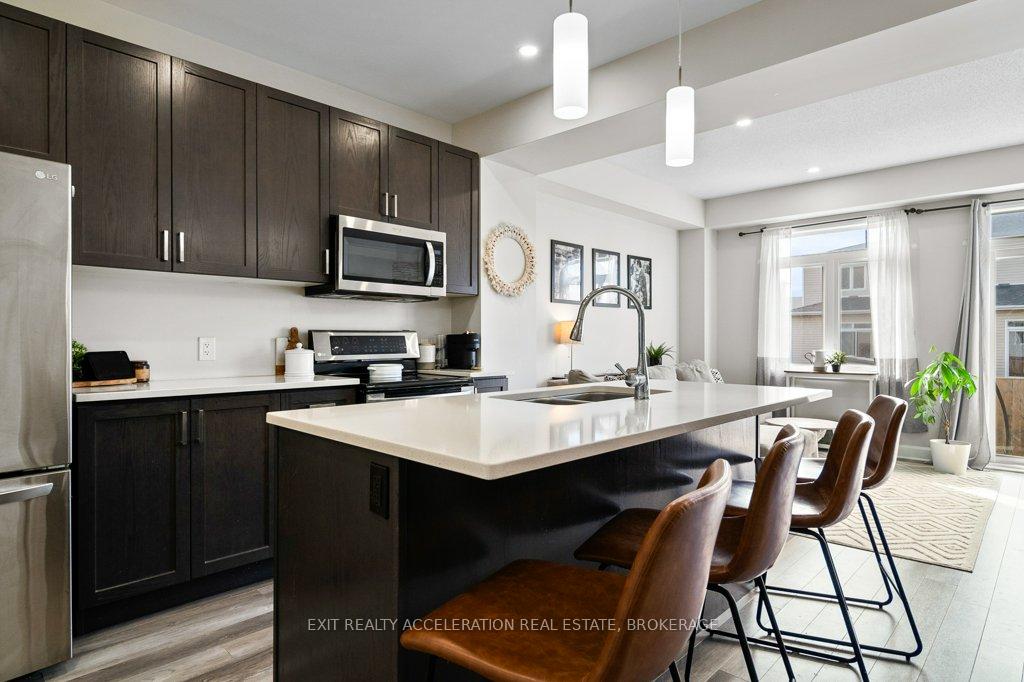 Photo 4 of 1551 Davenport Crescent, Kingston, City Northwest — HOMEH