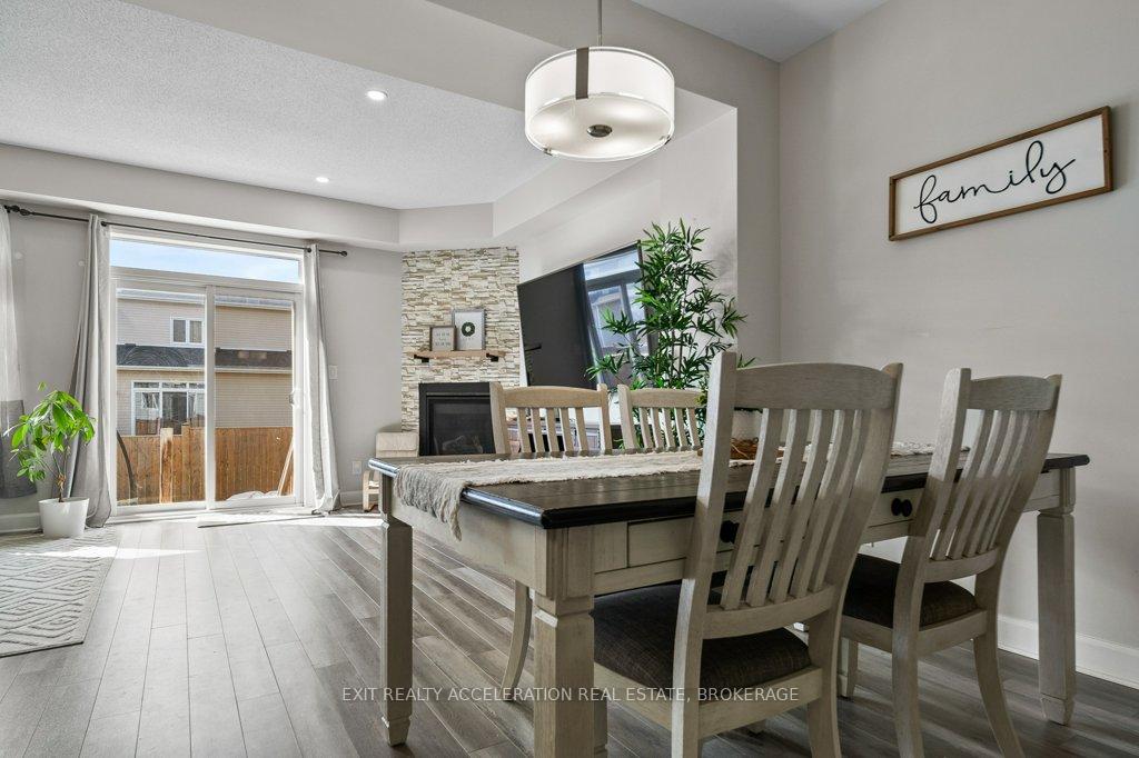 Photo 2 of 1551 Davenport Crescent, Kingston, City Northwest — HOMEH
