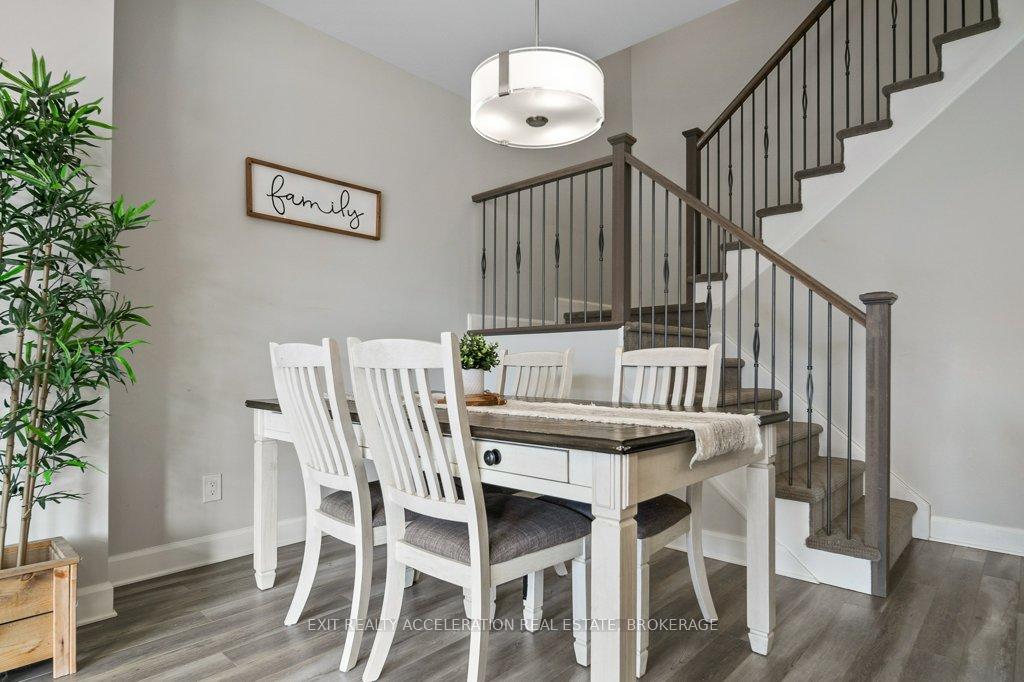 Photo 8 of 1551 Davenport Crescent, Kingston, City Northwest — HOMEH