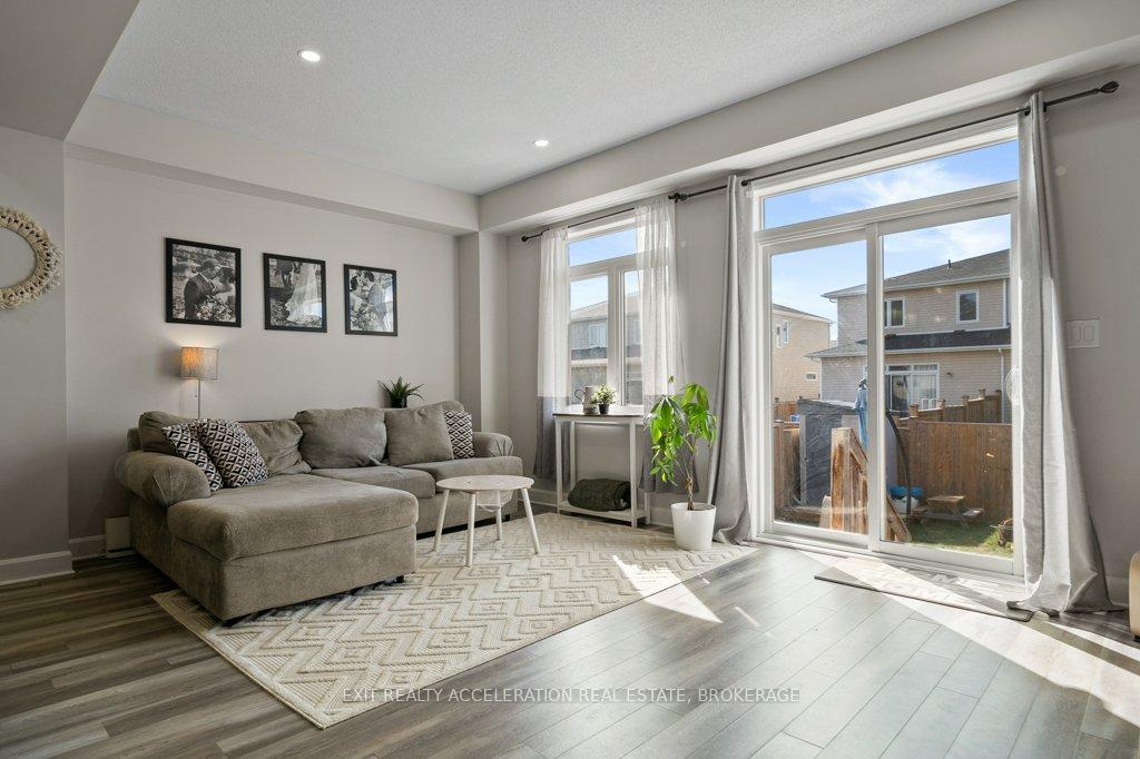 Photo 18 of 1551 Davenport Crescent, Kingston, City Northwest — HOMEH