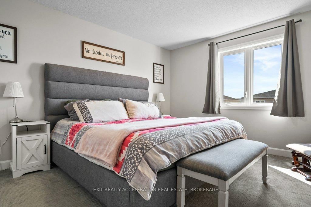 Photo 13 of 1551 Davenport Crescent, Kingston, City Northwest — HOMEH