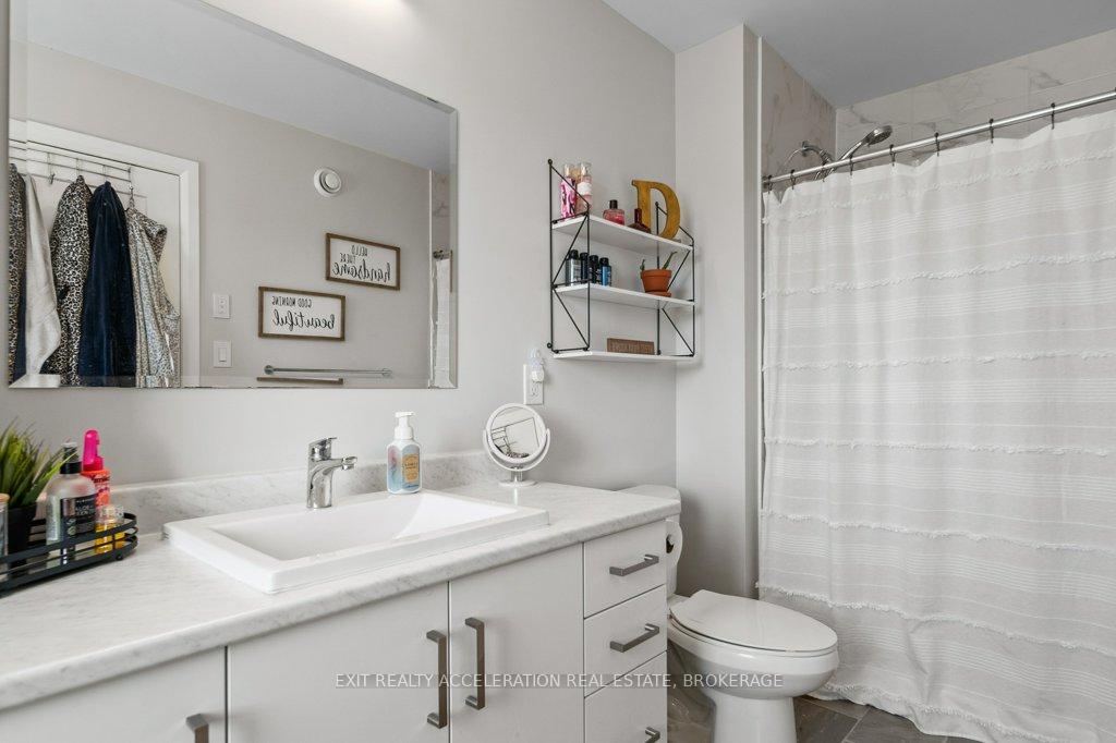 Photo 15 of 1551 Davenport Crescent, Kingston, City Northwest — HOMEH