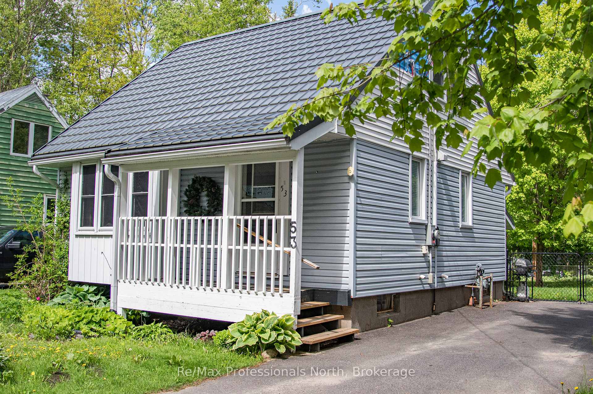 Photo 6 of 53 Aubrey Street, Bracebridge, Macaulay — HOMEH