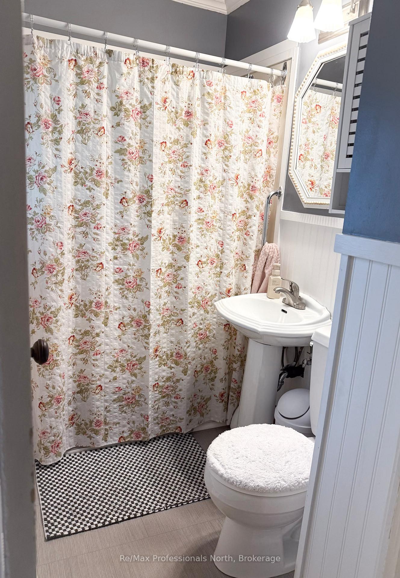 Photo 20 of 53 Aubrey Street, Bracebridge, Macaulay — HOMEH