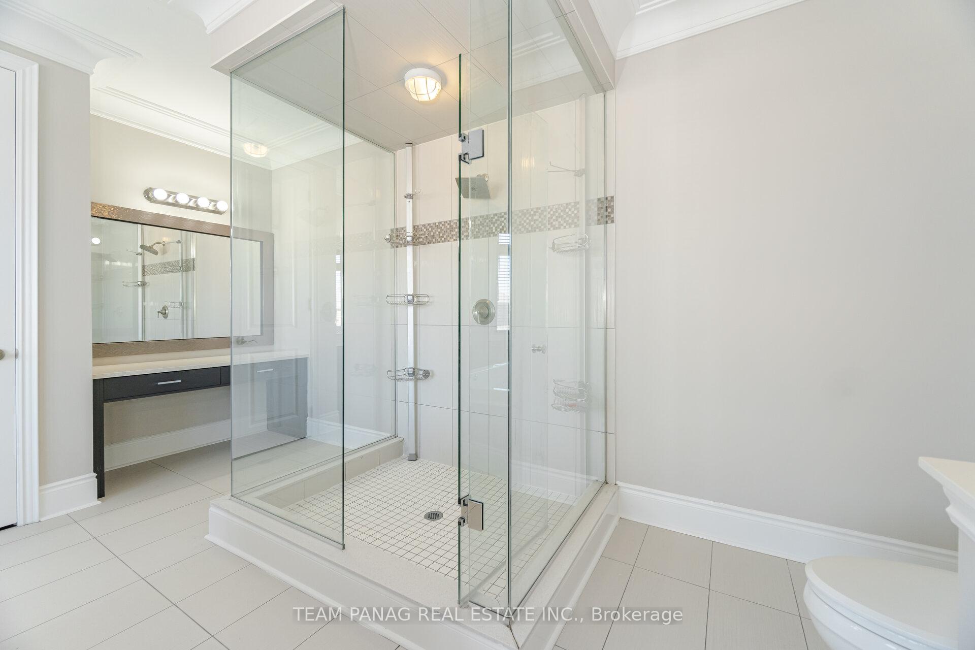 Photo 17 of 57 Elbern Markell Drive, Brampton, Credit Valley — HOMEH