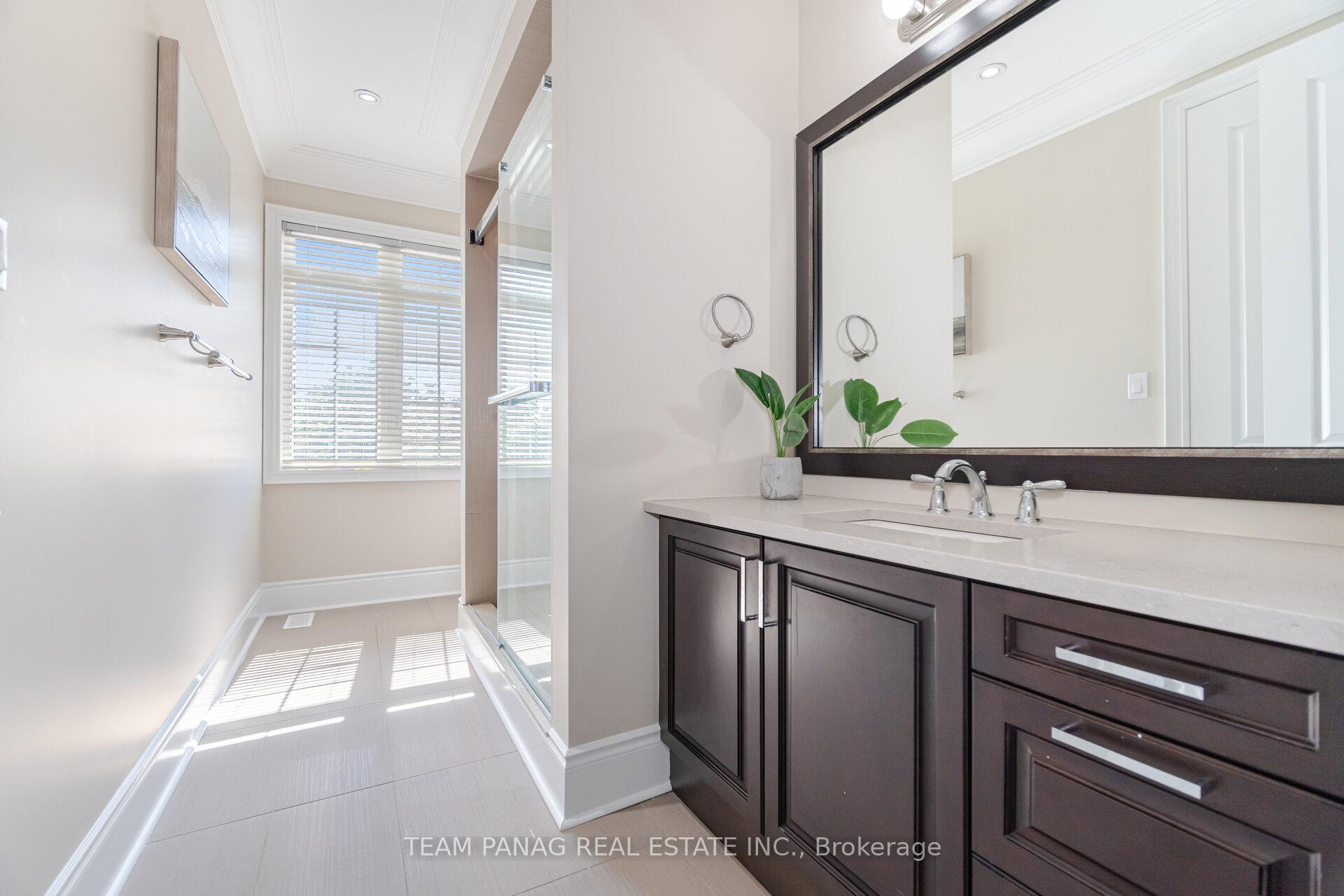Photo 31 of 57 Elbern Markell Drive, Brampton, Credit Valley — HOMEH