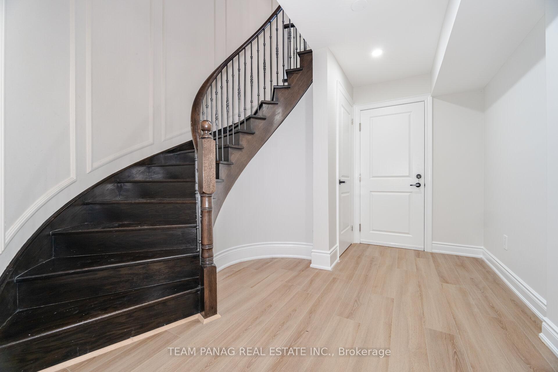 Photo 34 of 57 Elbern Markell Drive, Brampton, Credit Valley — HOMEH
