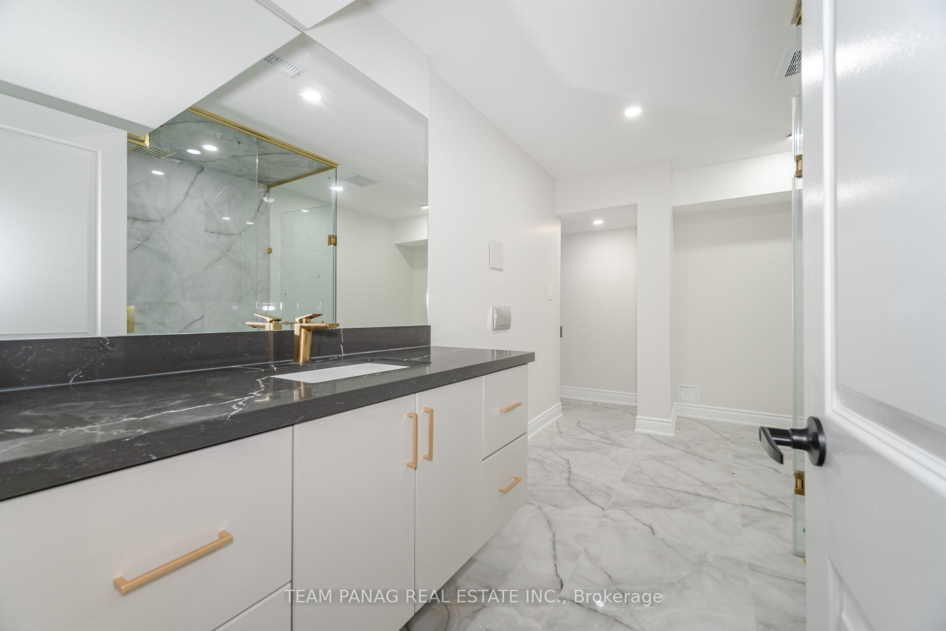 Photo 11 of 57 Elbern Markell Drive, Brampton, Credit Valley — HOMEH