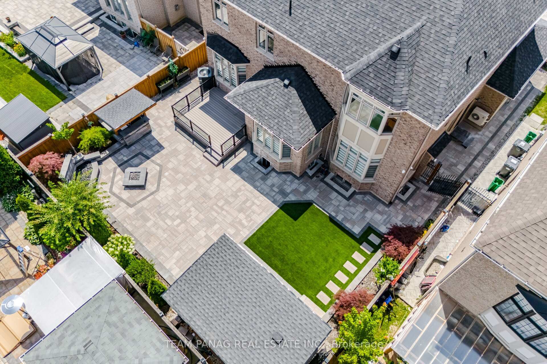 Photo 47 of 57 Elbern Markell Drive, Brampton, Credit Valley — HOMEH