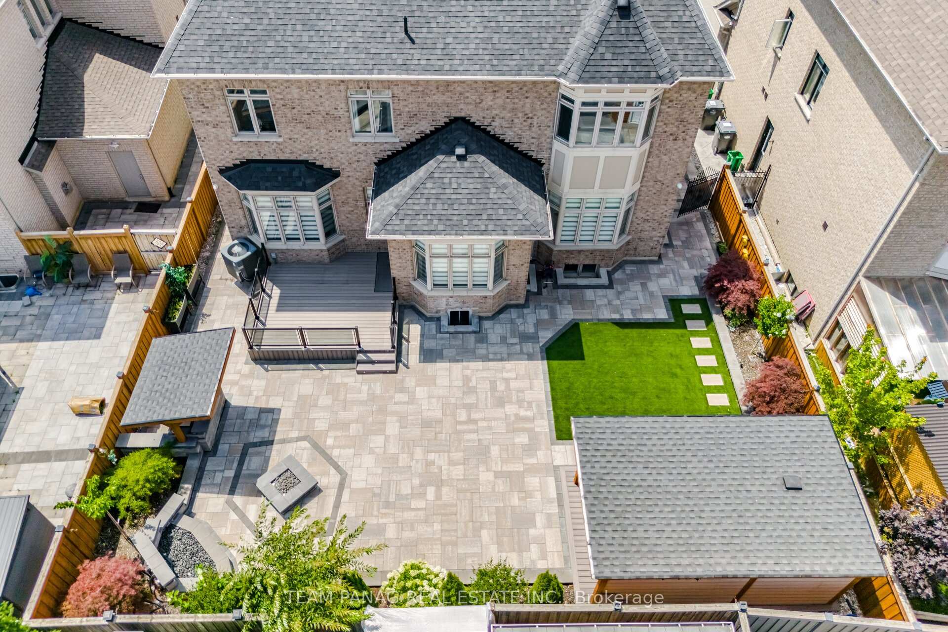 Photo 40 of 57 Elbern Markell Drive, Brampton, Credit Valley — HOMEH