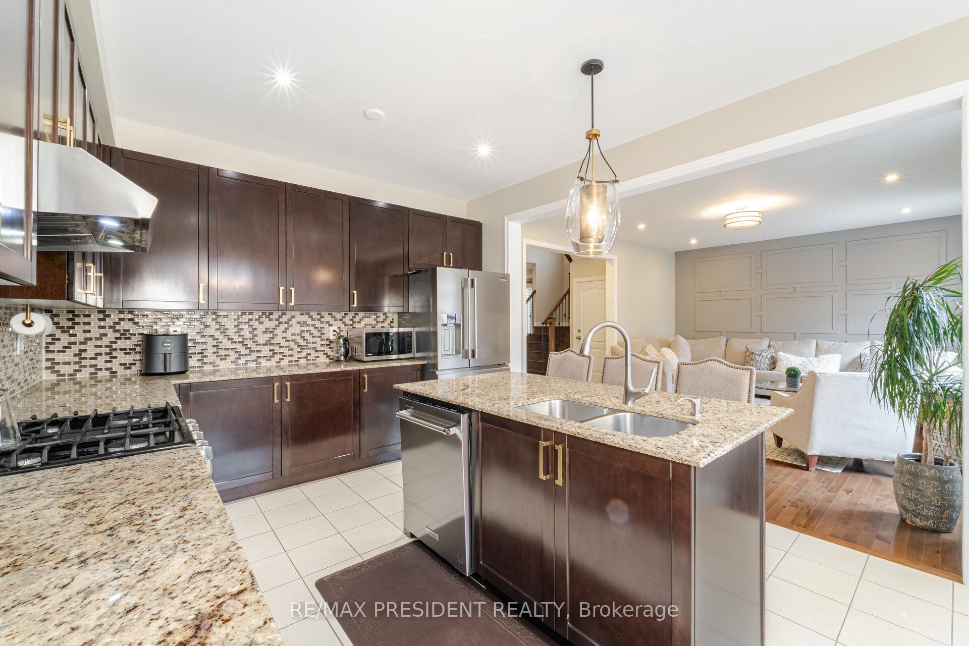 Photo 17 of 35 Kilkarrin Road, Brampton, Northwest Brampton — HOMEH