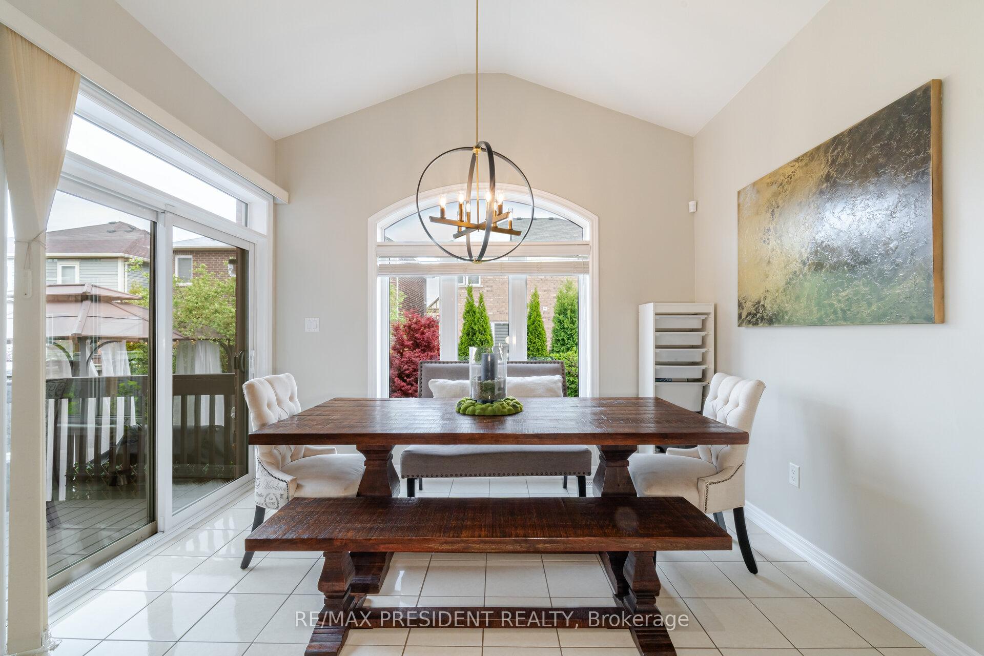 Photo 9 of 35 Kilkarrin Road, Brampton, Northwest Brampton — HOMEH