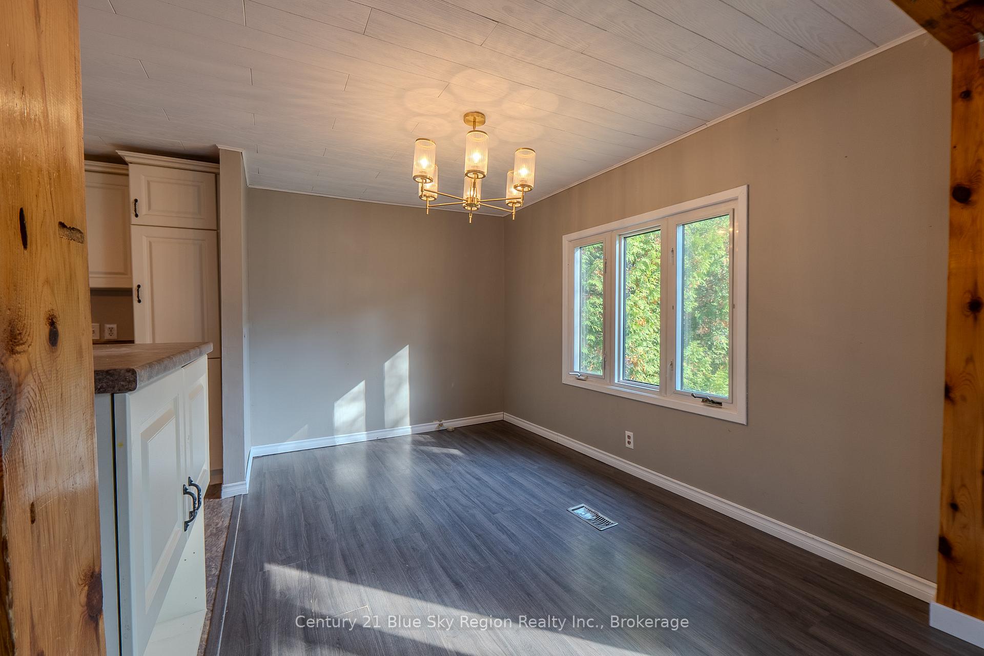 Photo 8 of 25 Hillcrest Drive, Temagami — HOMEH