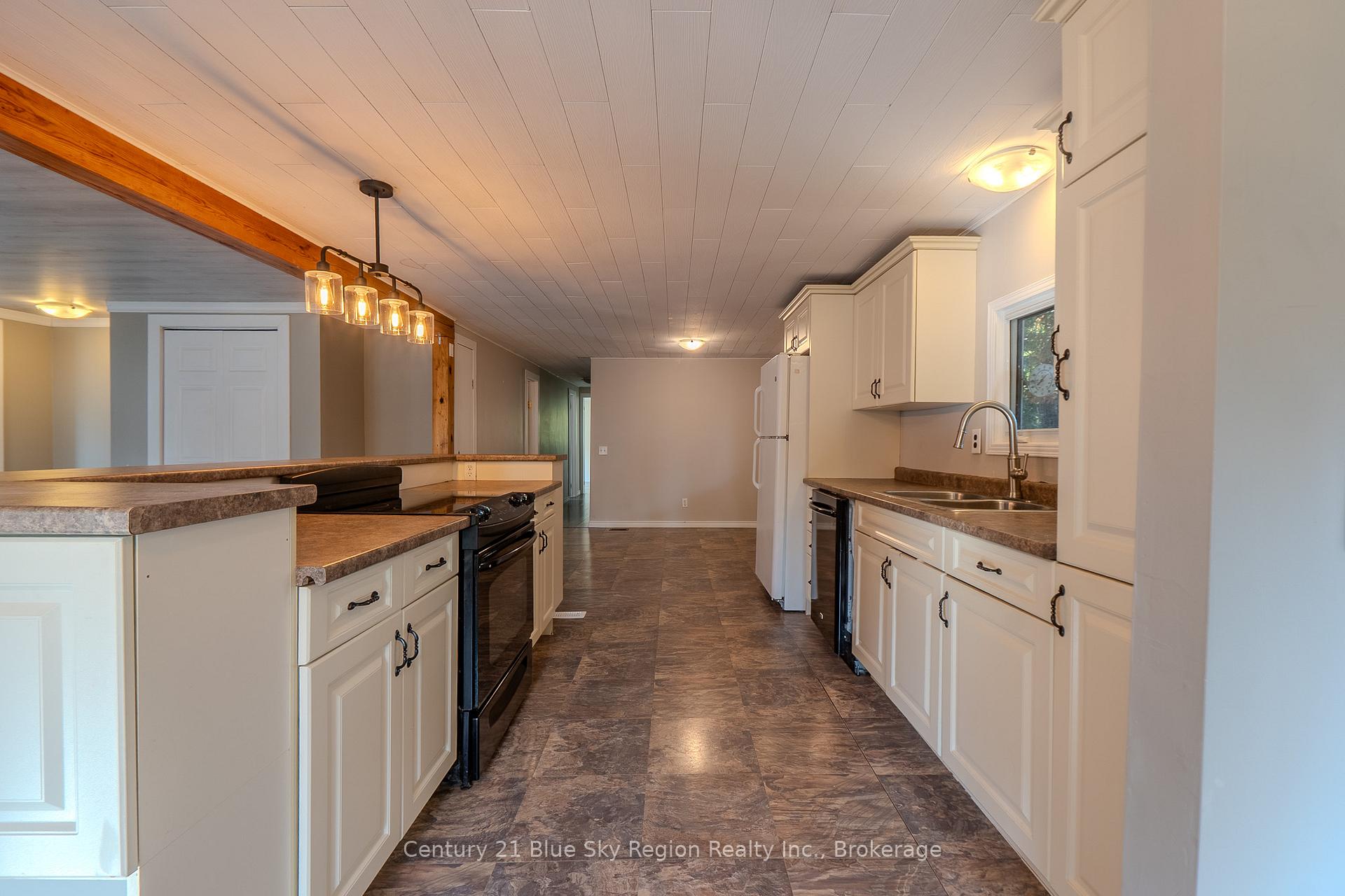 Photo 10 of 25 Hillcrest Drive, Temagami — HOMEH