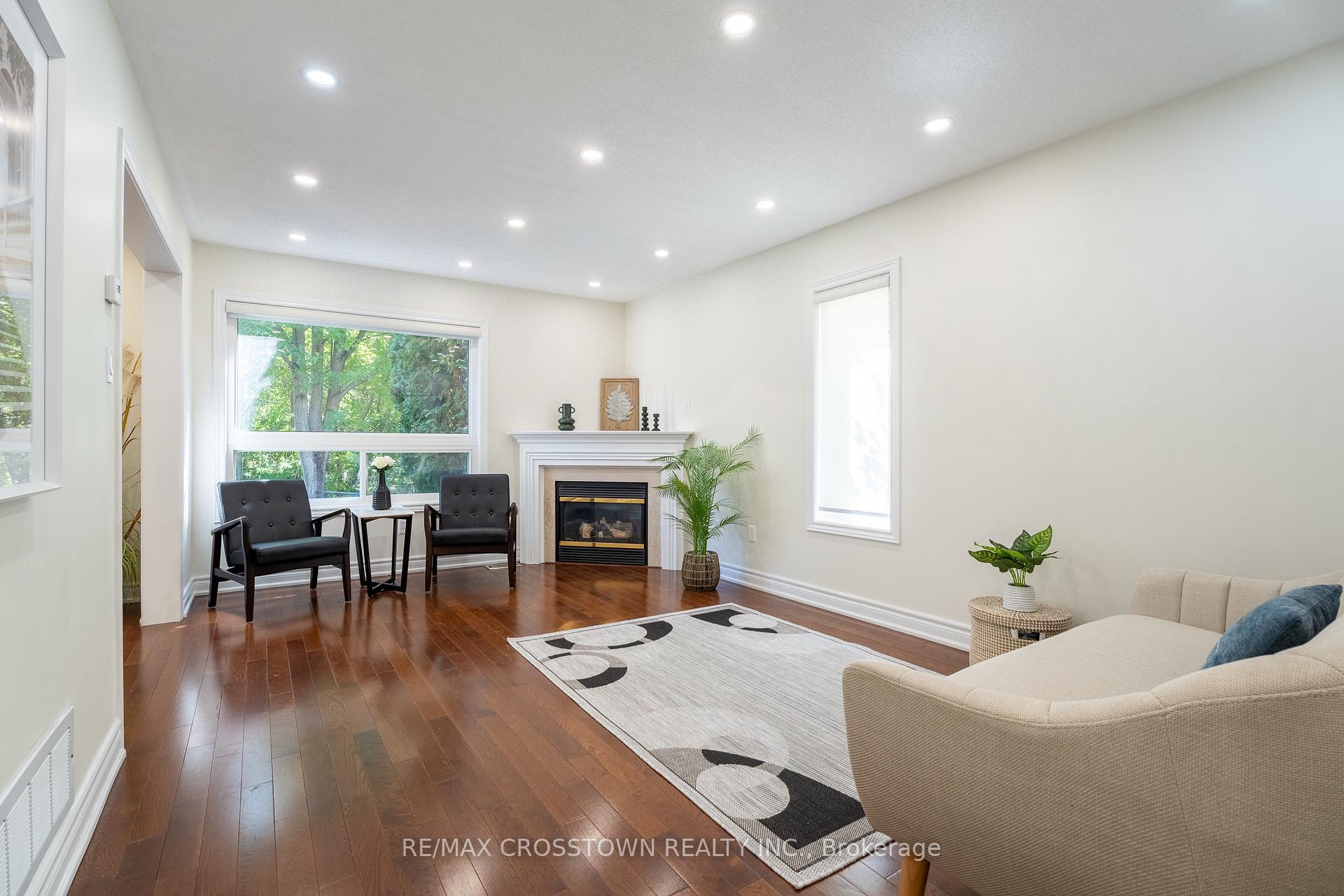 Photo 5 of 9 McKenzie Crescent, Barrie, Ardagh — HOMEH