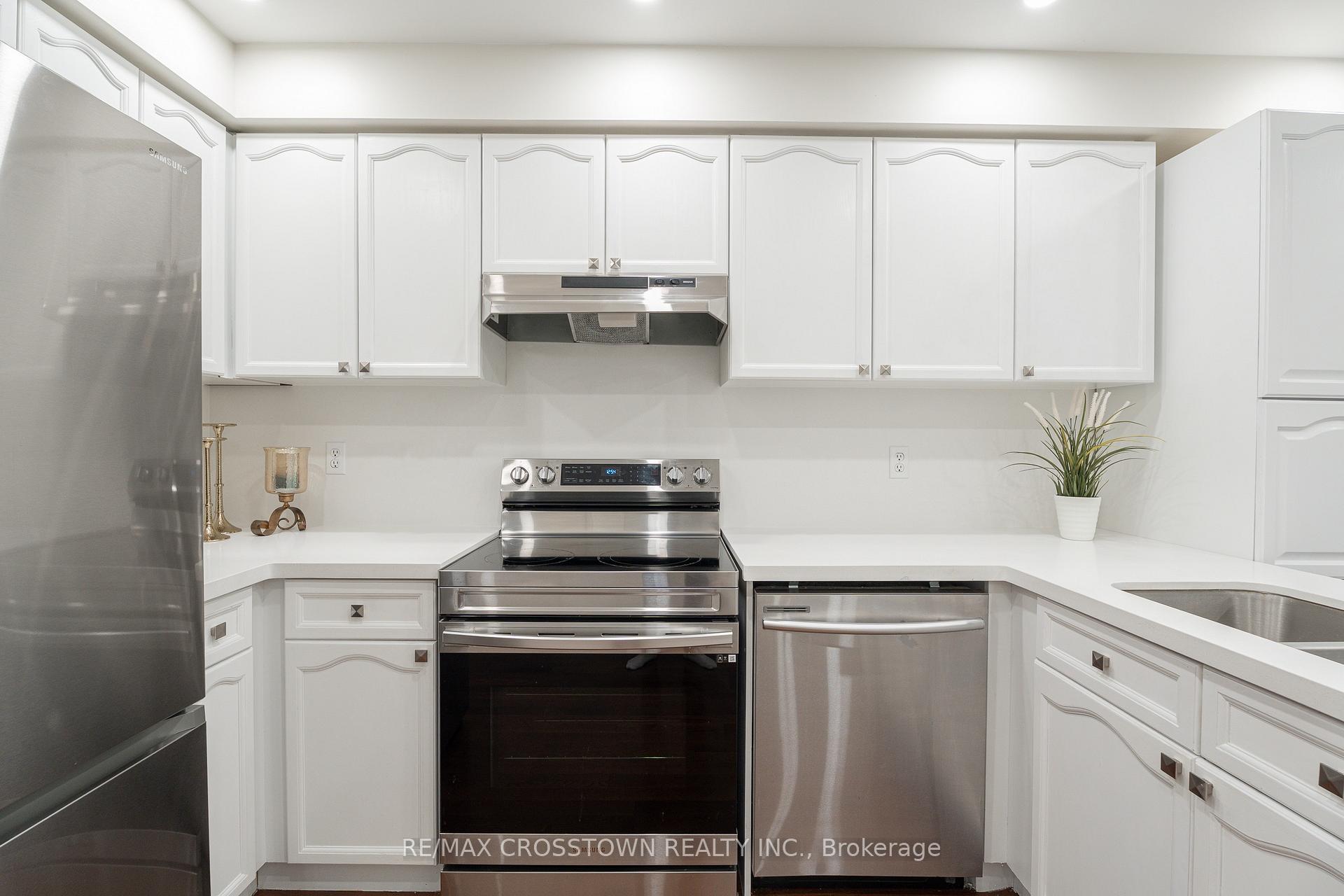 Photo 15 of 9 McKenzie Crescent, Barrie, Ardagh — HOMEH