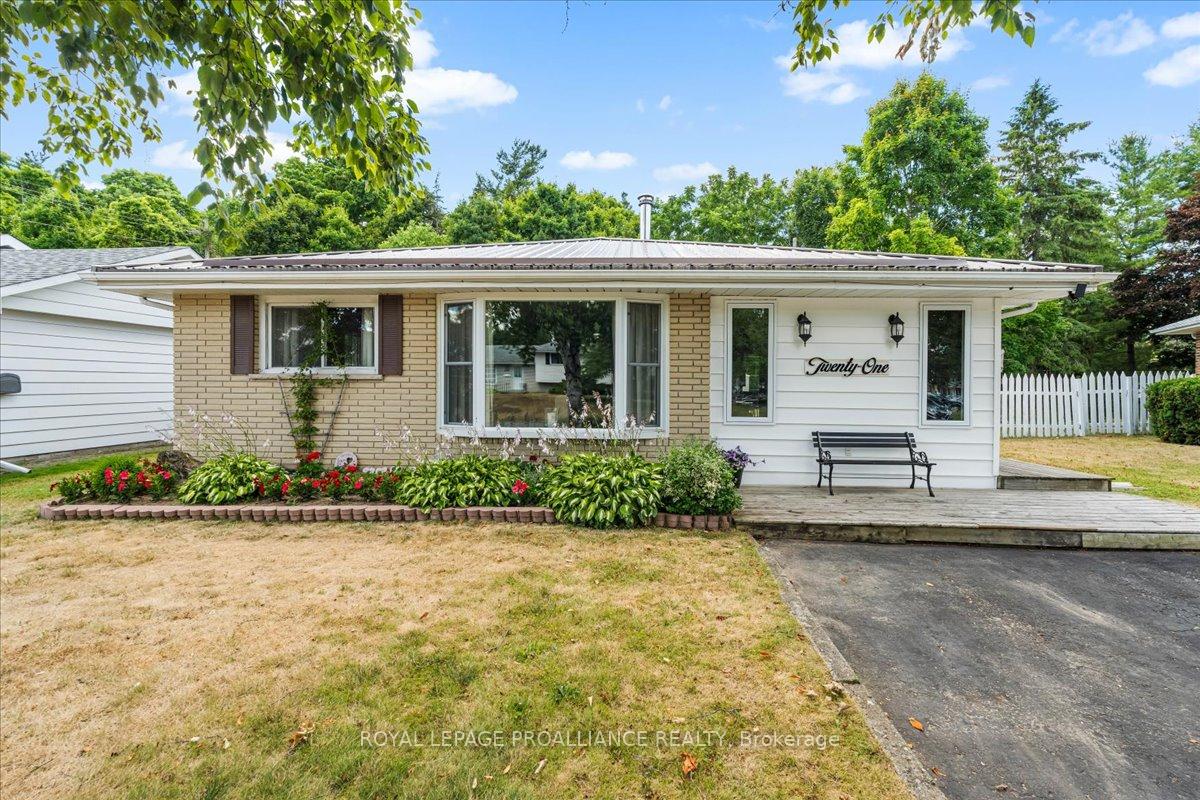 Photo 1 of 21 Coulter Crescent, Quinte West, Trenton Ward — HOMEH