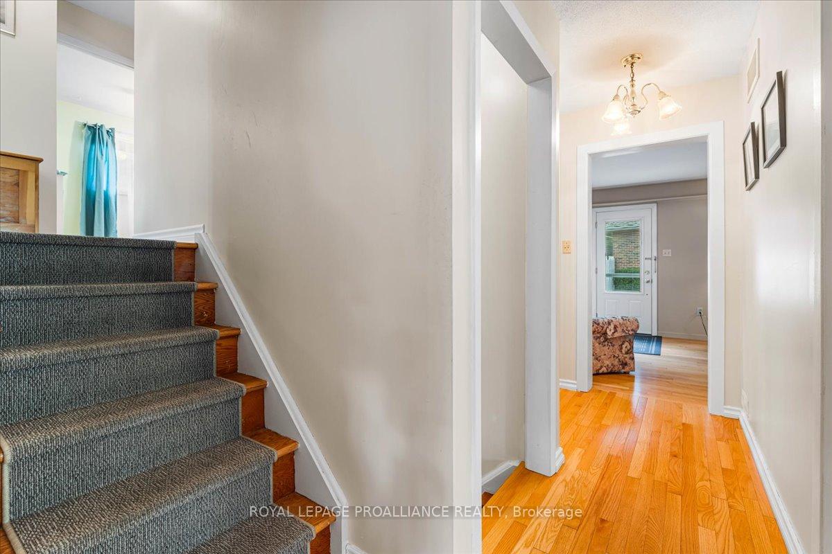 Photo 15 of 21 Coulter Crescent, Quinte West, Trenton Ward — HOMEH