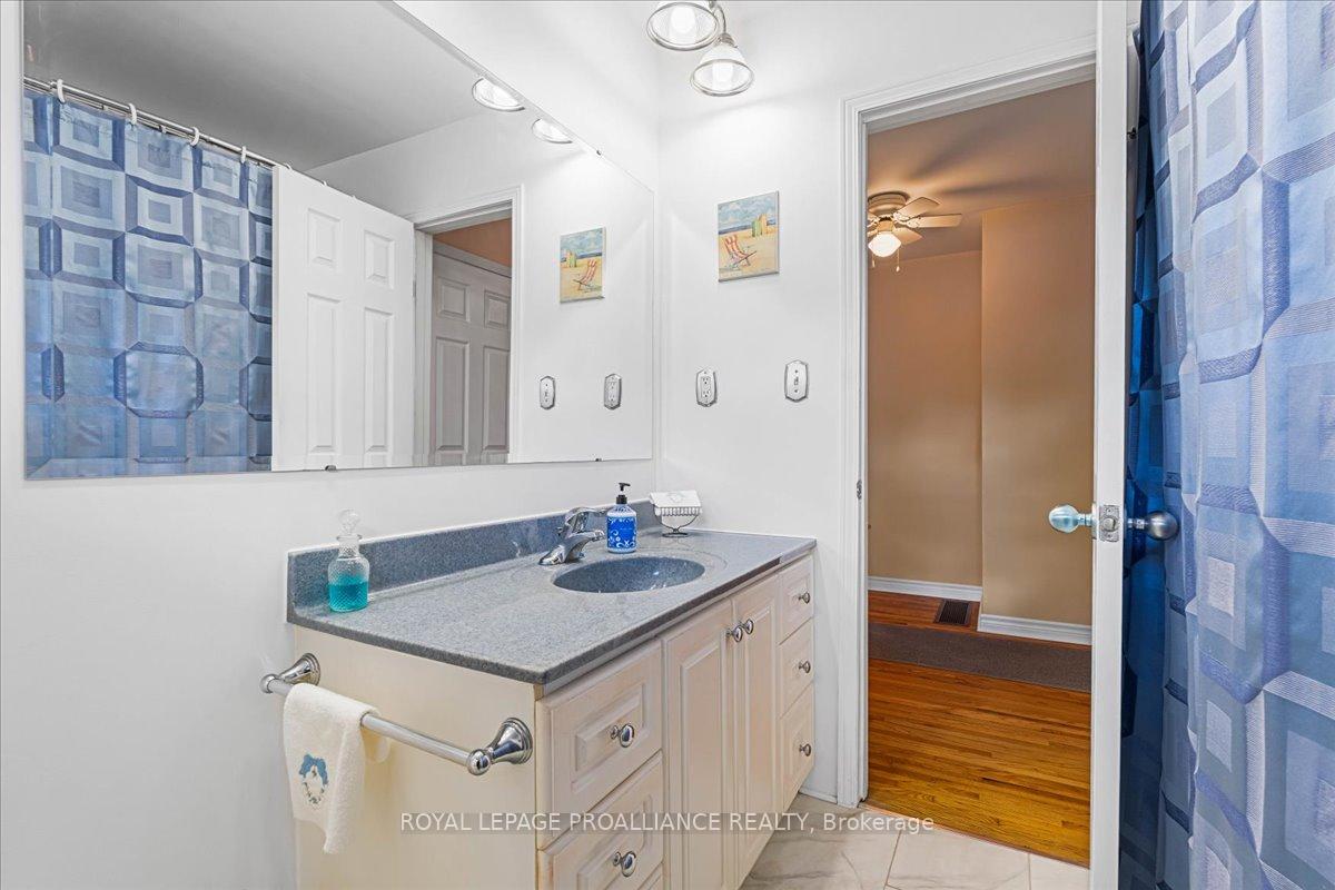 Photo 12 of 21 Coulter Crescent, Quinte West, Trenton Ward — HOMEH