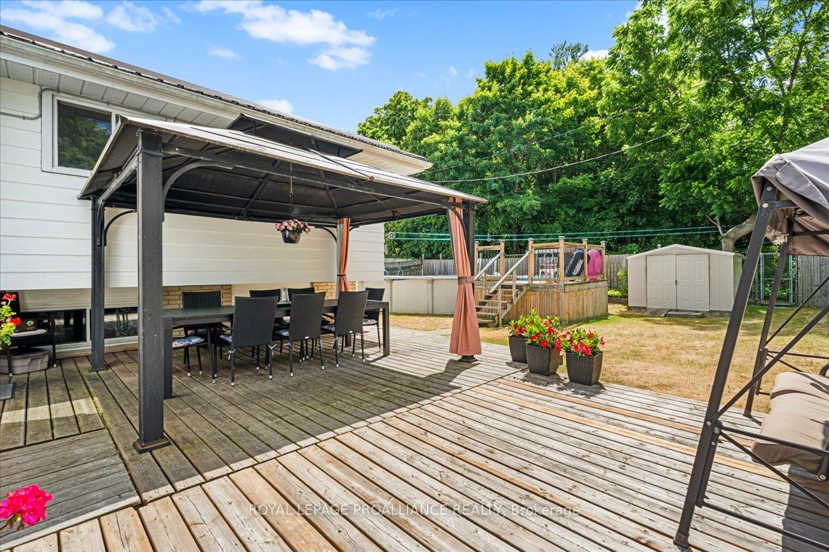 Photo 25 of 21 Coulter Crescent, Quinte West, Trenton Ward — HOMEH