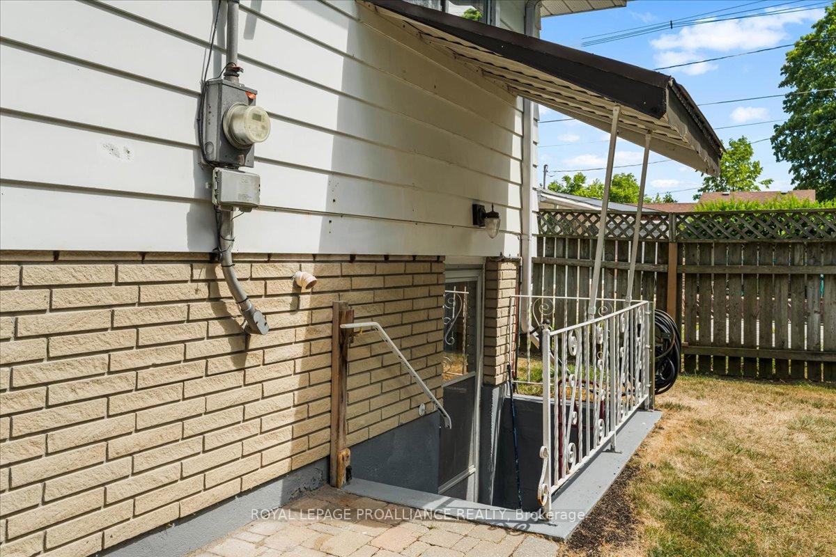 Photo 31 of 21 Coulter Crescent, Quinte West, Trenton Ward — HOMEH