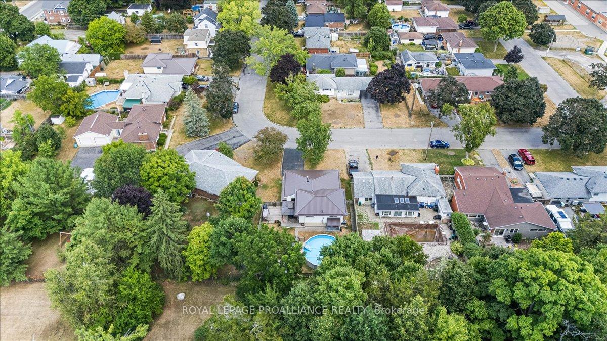 Photo 33 of 21 Coulter Crescent, Quinte West, Trenton Ward — HOMEH