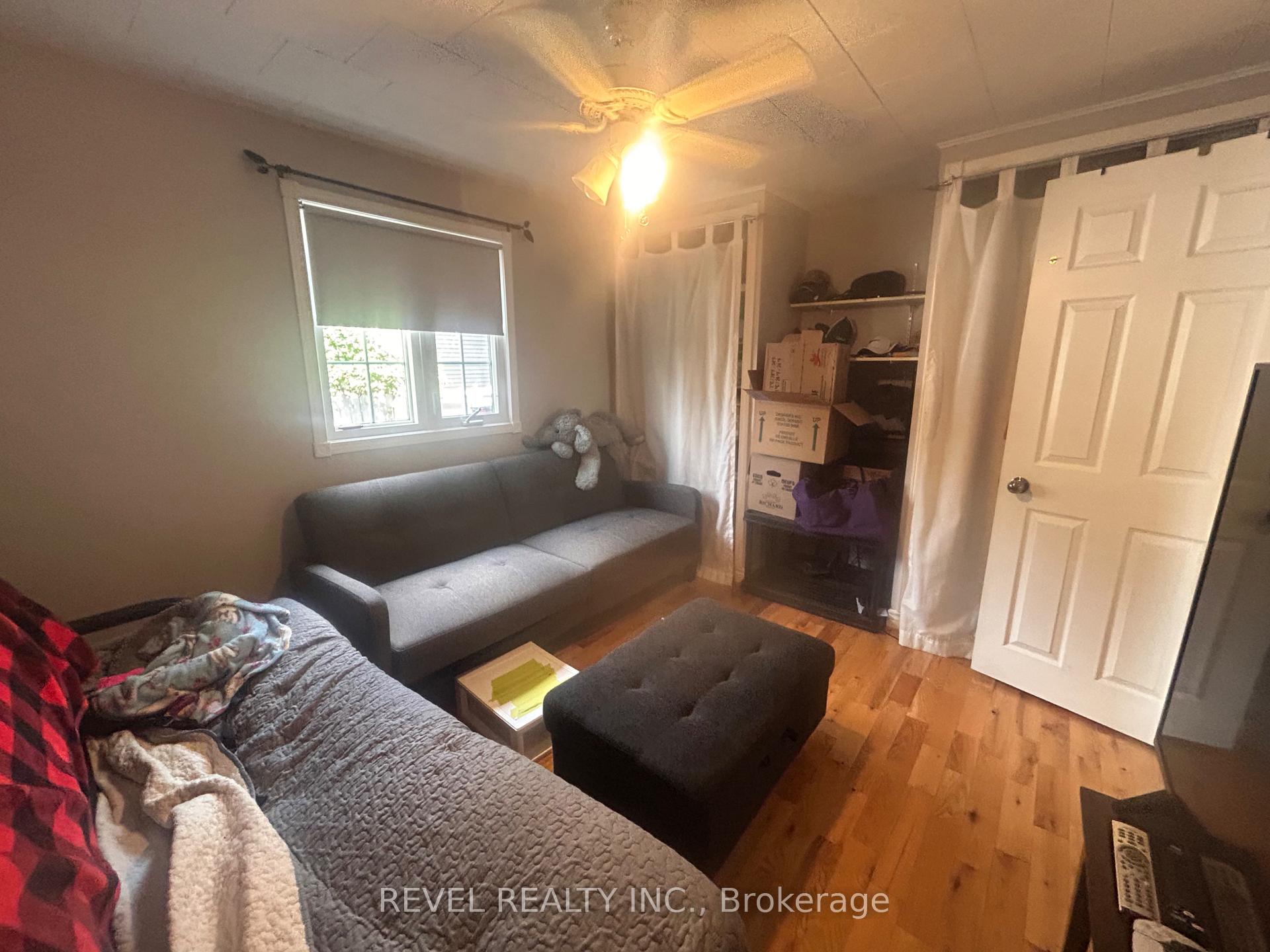 Photo 7 of 361 Eleventh Avenue, Cochrane — HOMEH