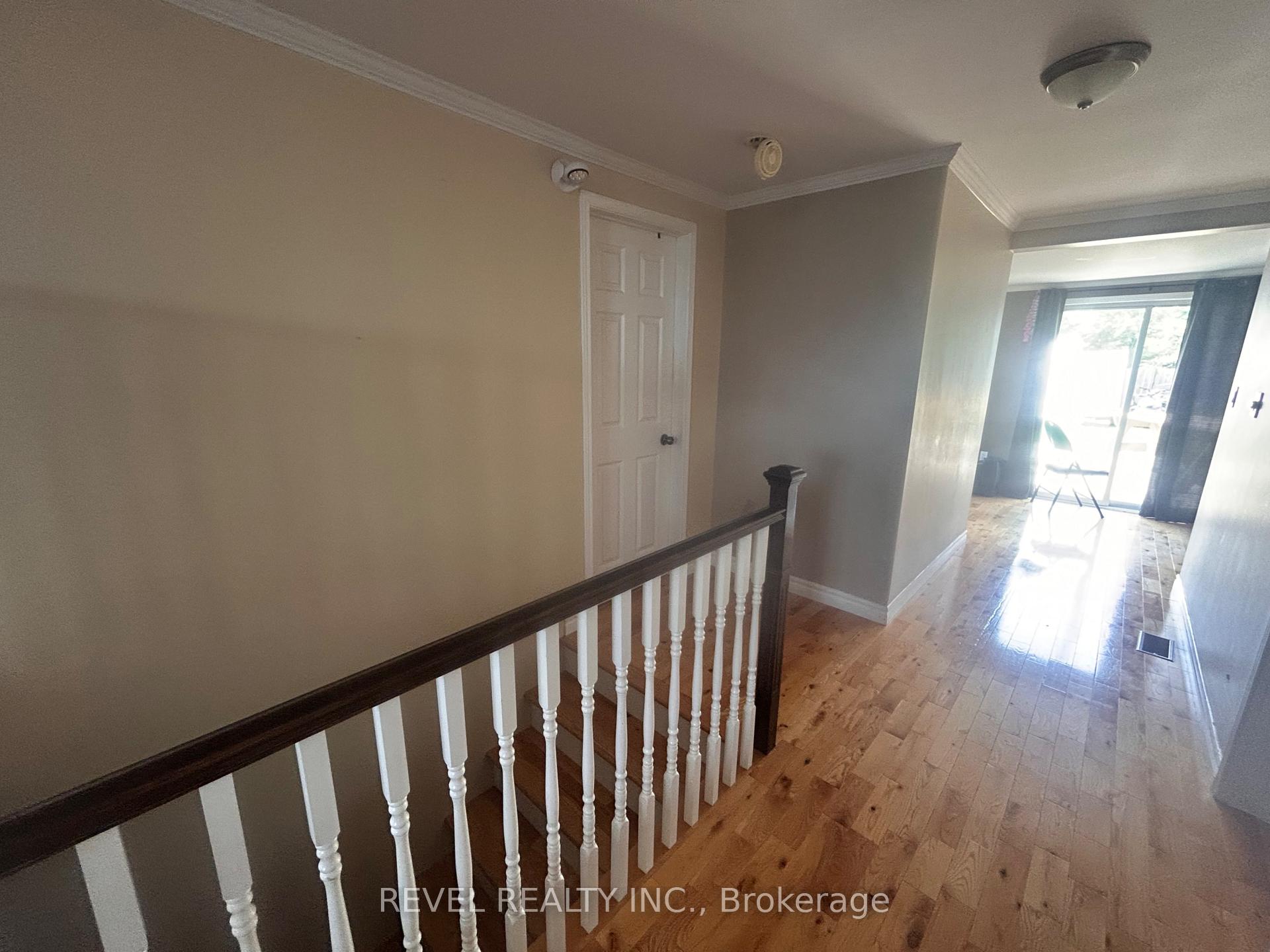 Photo 13 of 361 Eleventh Avenue, Cochrane — HOMEH