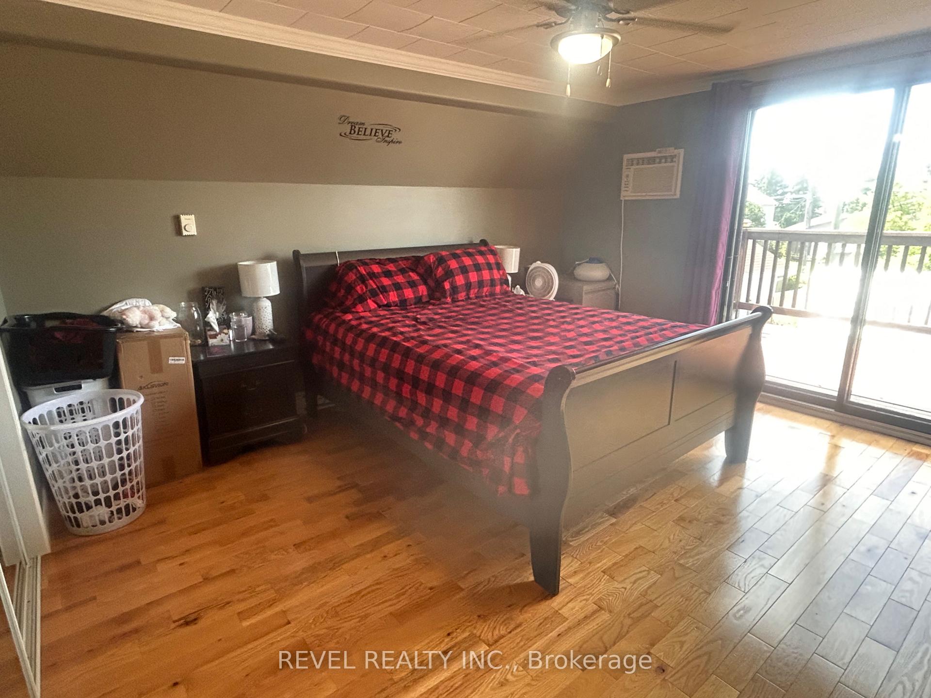 Photo 14 of 361 Eleventh Avenue, Cochrane — HOMEH