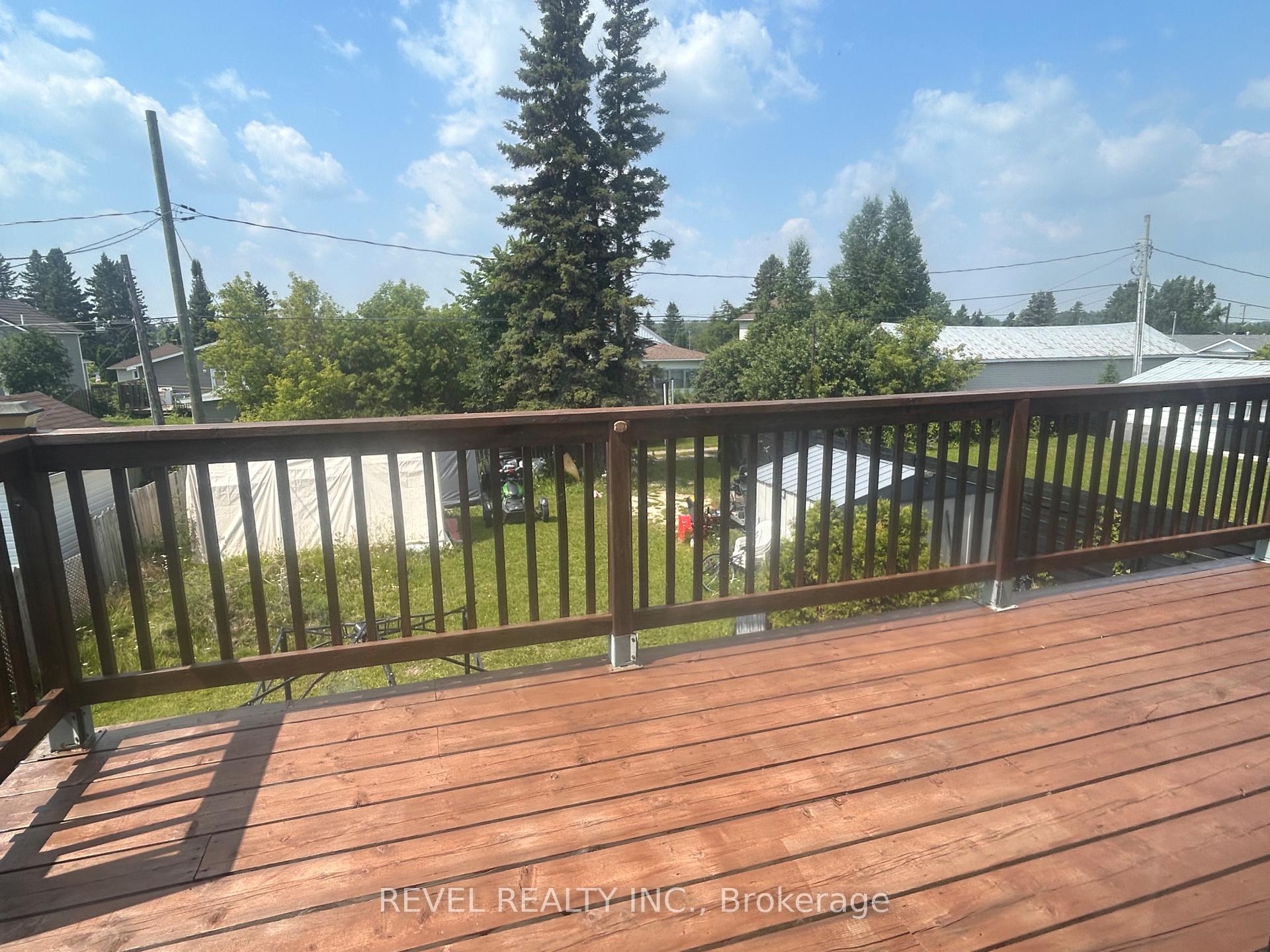 Photo 28 of 361 Eleventh Avenue, Cochrane — HOMEH