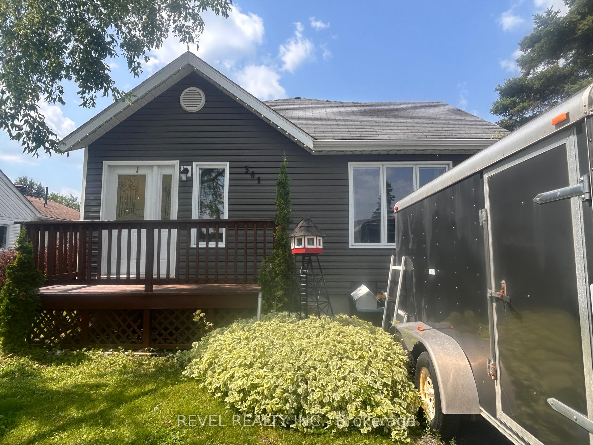 Photo 39 of 361 Eleventh Avenue, Cochrane — HOMEH
