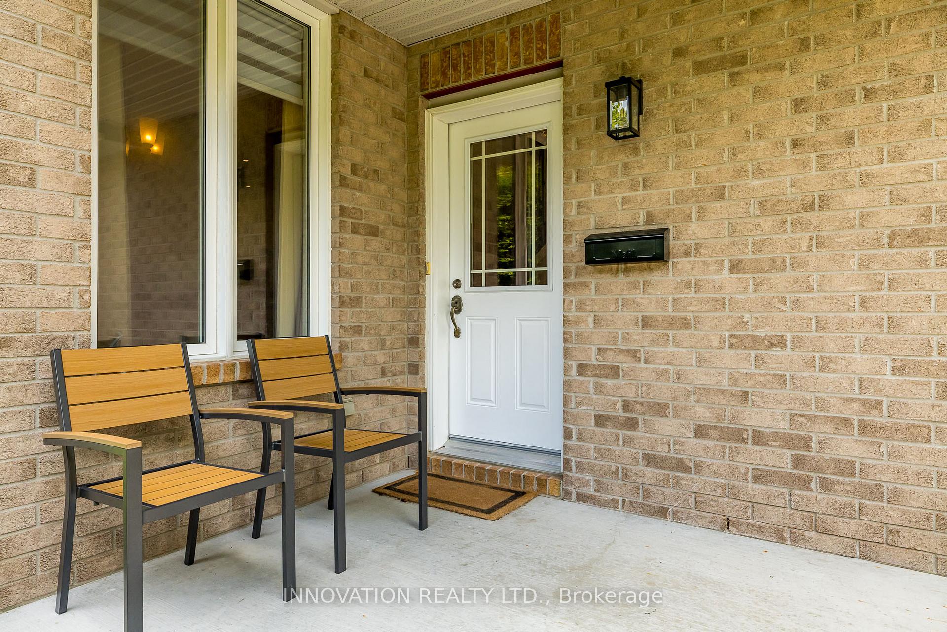 Photo 6 of 176 Talltree Crescent, Ottawa, Stittsville (Central) — HOMEH