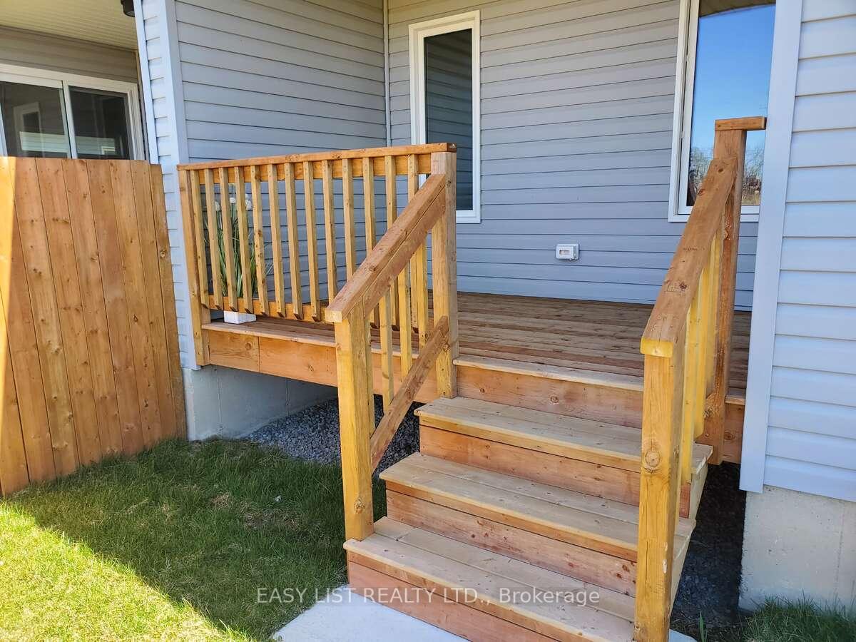 Photo 12 of 153 Wilmer Avenue, Gananoque — HOMEH