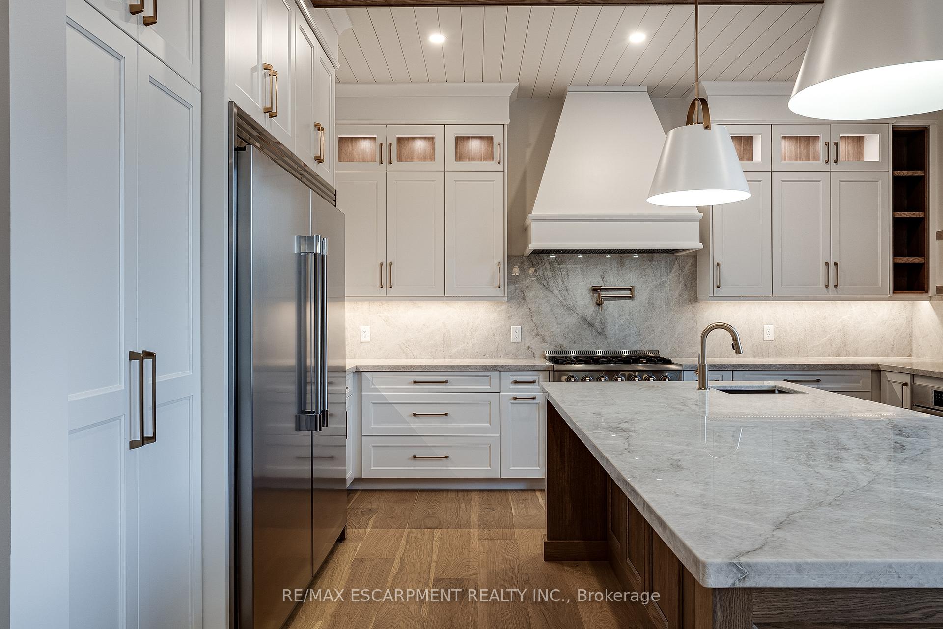 Photo 13 of 941 Old Mohawk Road, Hamilton, Ancaster — HOMEH
