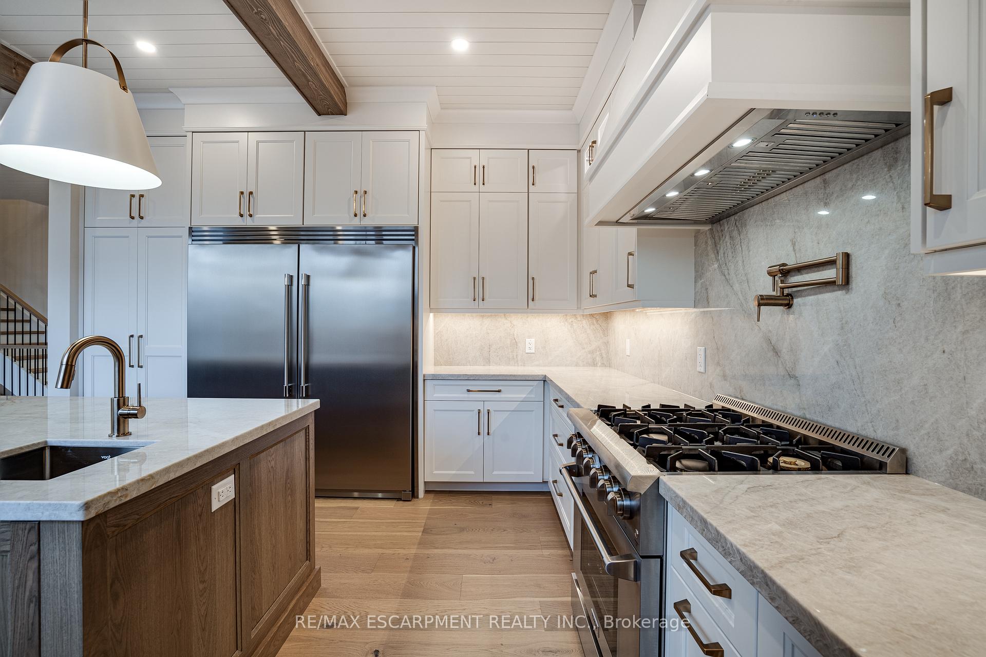 Photo 10 of 941 Old Mohawk Road, Hamilton, Ancaster — HOMEH
