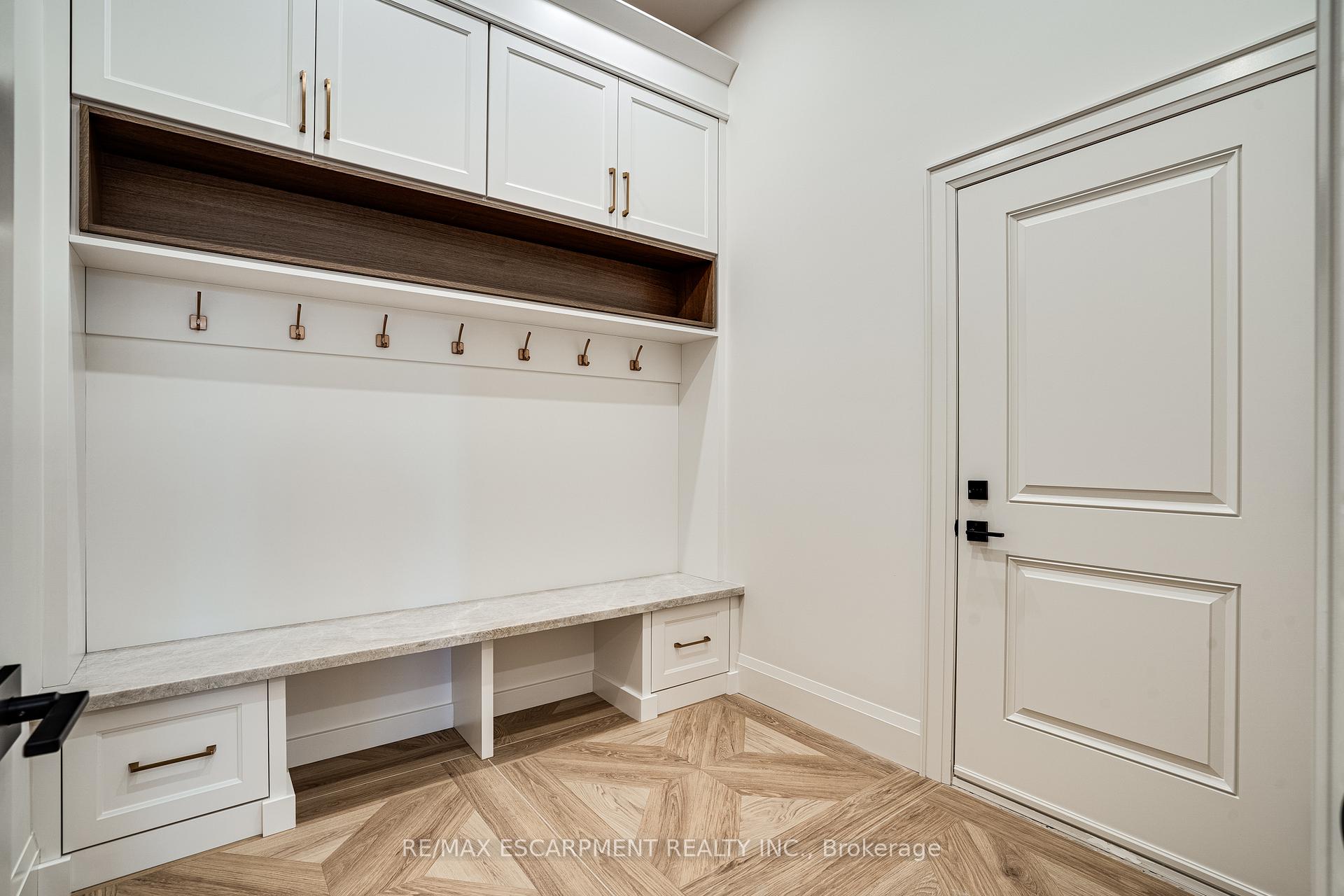 Photo 37 of 941 Old Mohawk Road, Hamilton, Ancaster — HOMEH